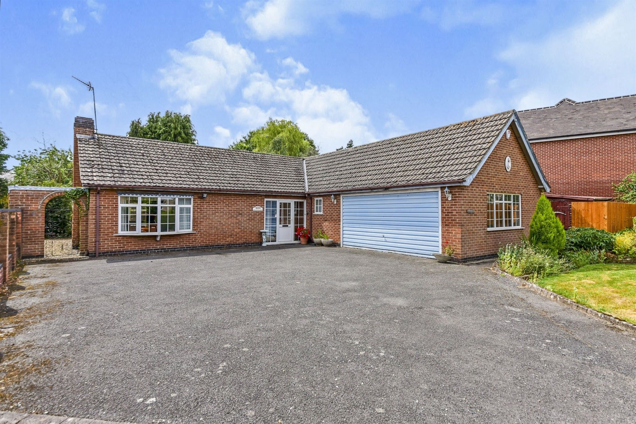 3 bed detached bungalow for sale in Six Hills Road, Ragdale, Melton