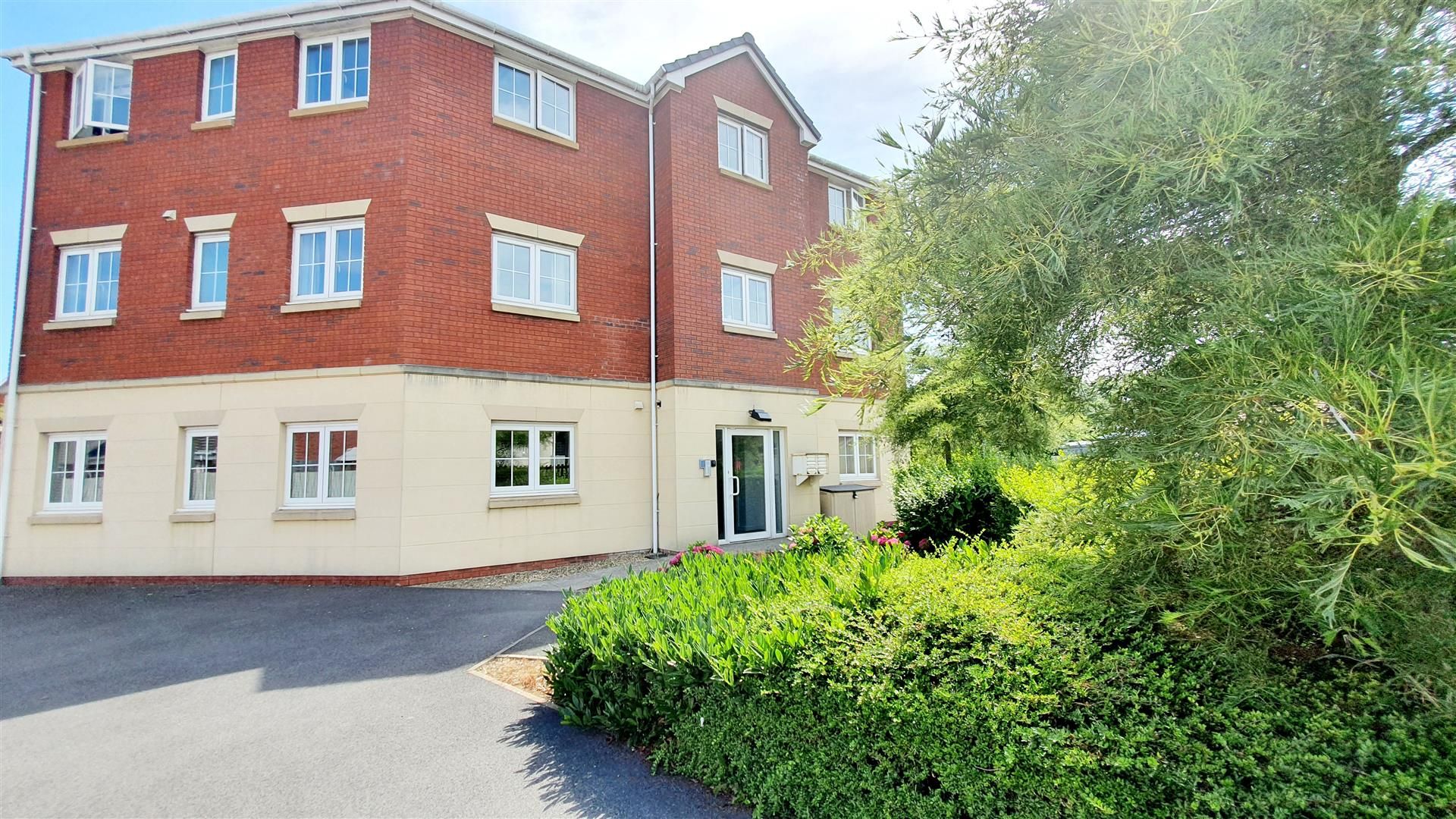 2 bed flat for sale in Village Drive, Gorseinon, Swansea SA4 Zoopla