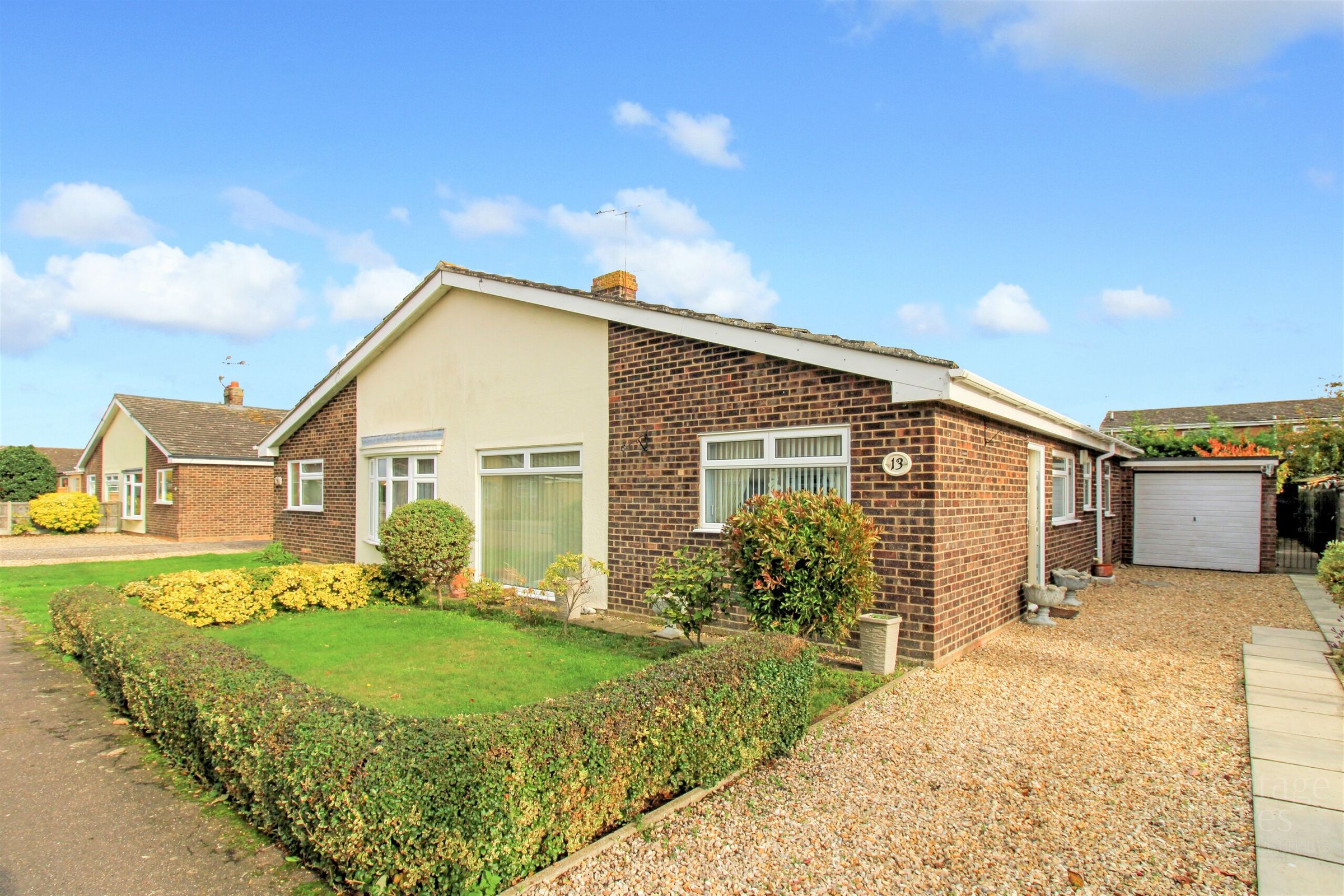 3 bed bungalow for sale in Buckingham Drive, Hethersett, Norwich