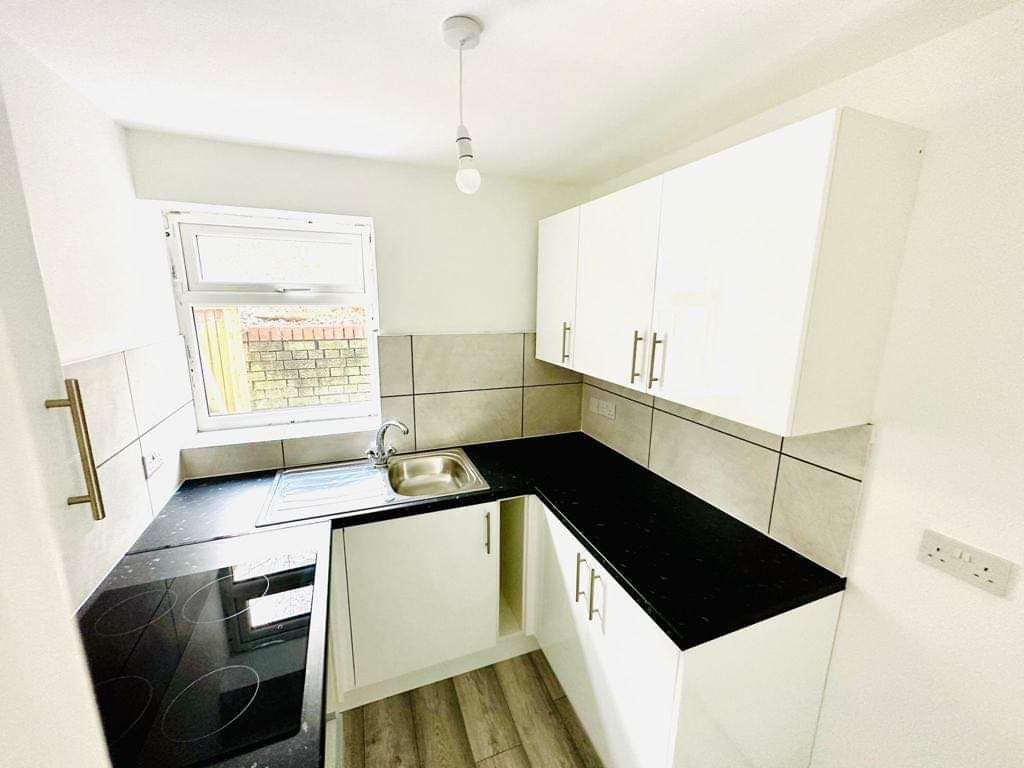 1 bed flat to rent in Coppleridge Drive, Crumpsall, Manchester M8 Zoopla