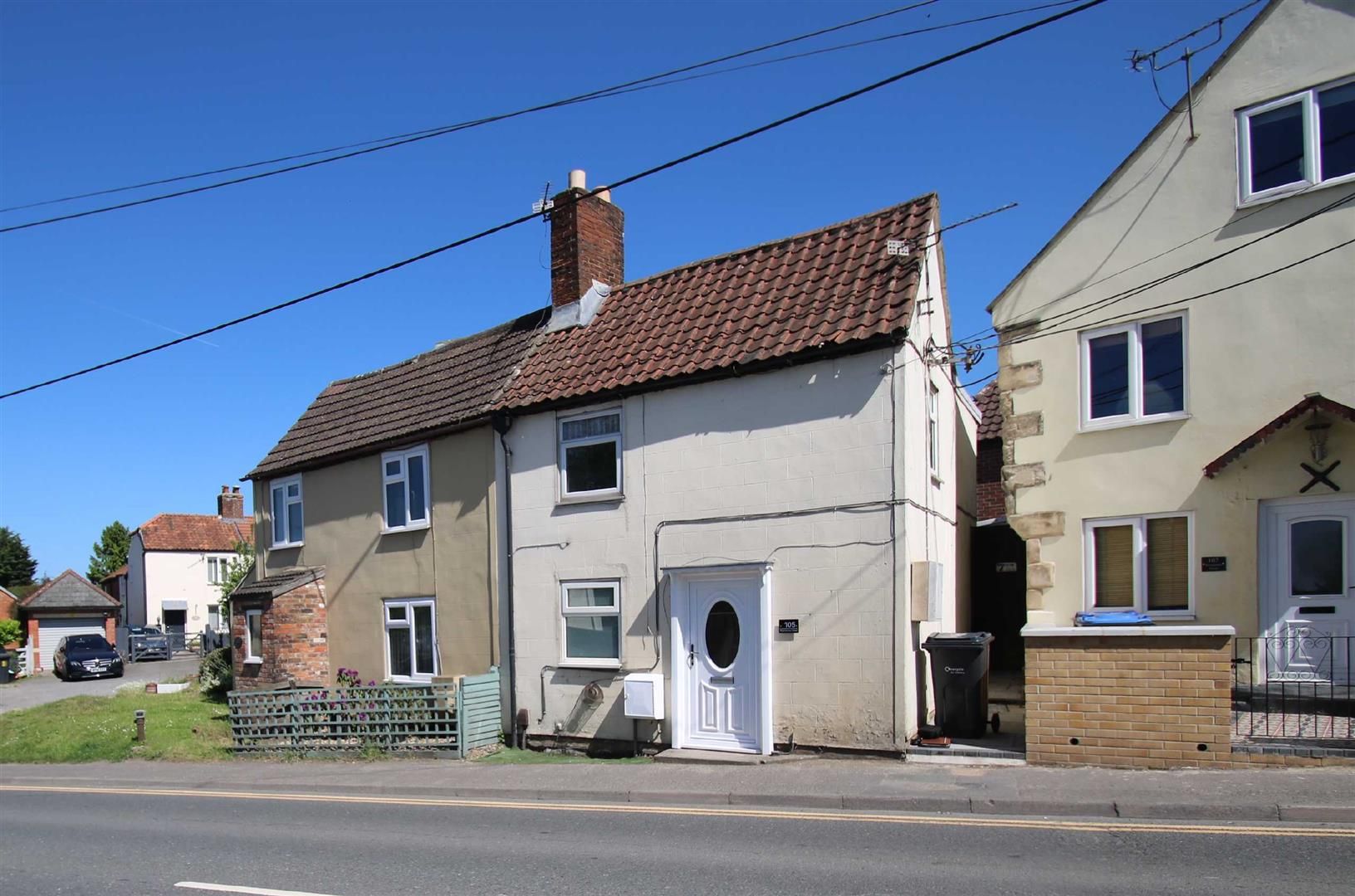 1 bed semidetached house for sale in Warminster Road, Westbury BA13