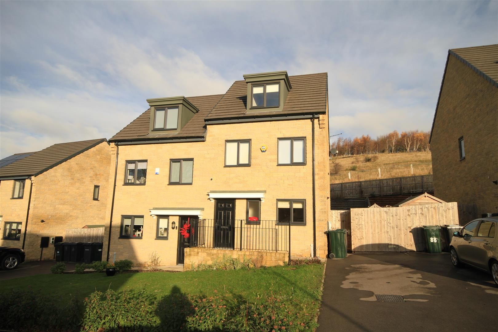 3 bed semidetached house for sale in Poplars Park Road, Kings Park, Bradford BD2 Zoopla