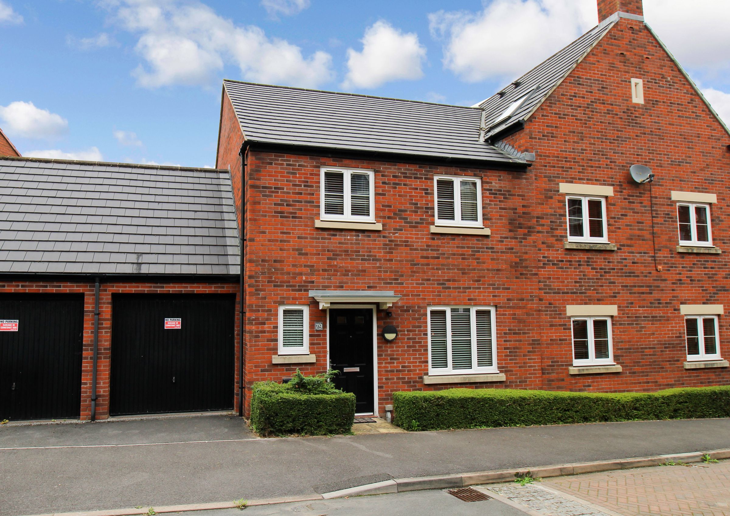 4 bed semidetached house for sale in White Horse Road, St. Johns Park