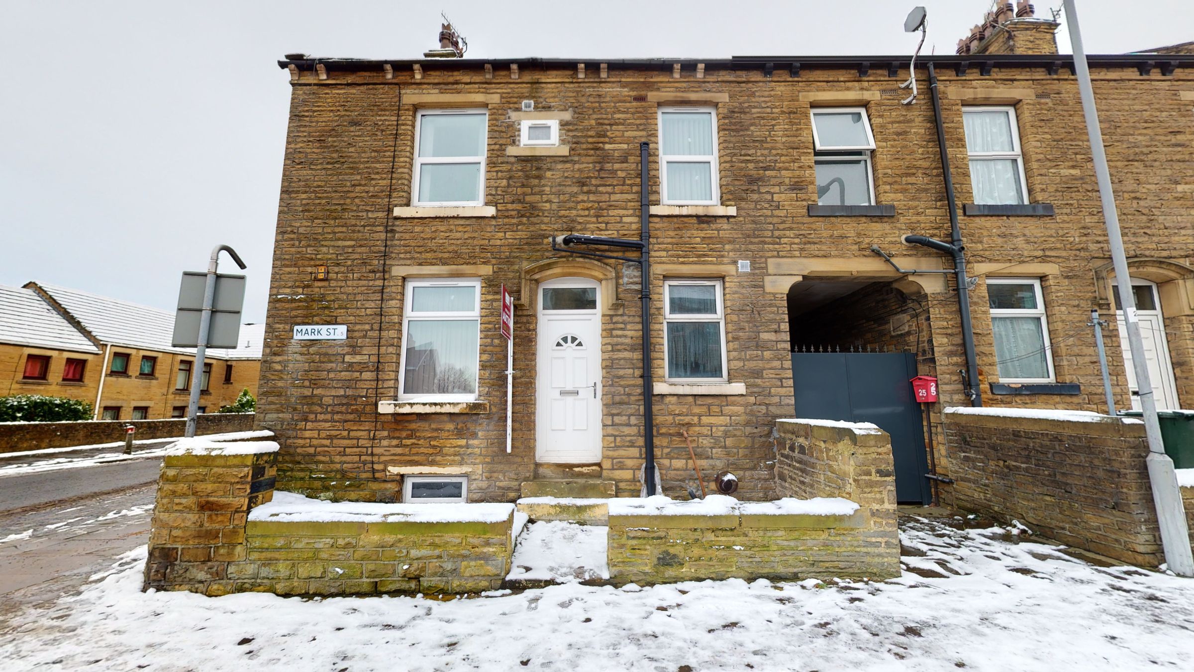 3 bed end terrace house for sale in Mark Street, Bradford BD5 Zoopla