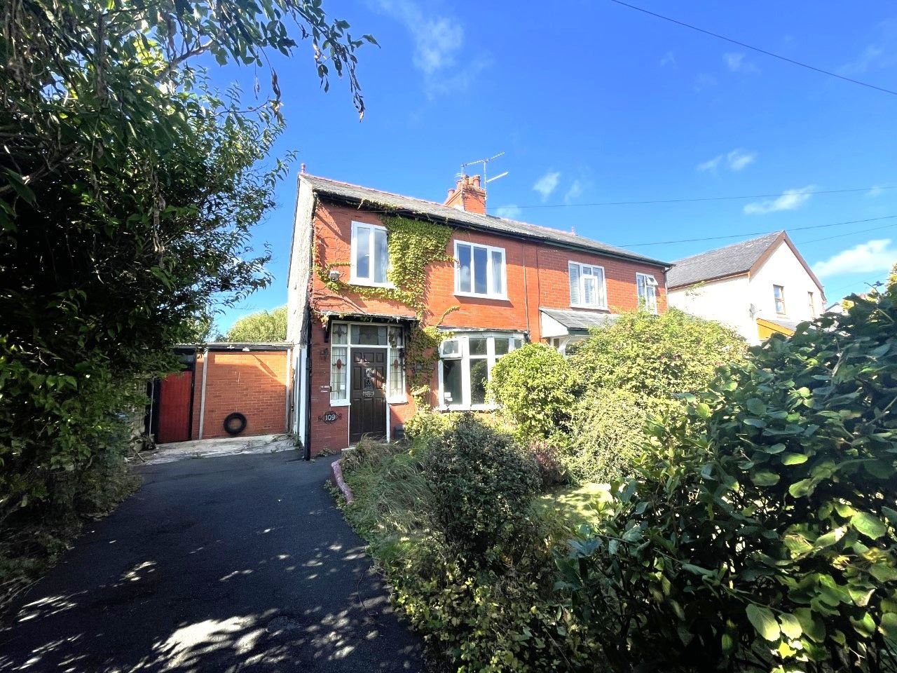 3 bed semidetached house for sale in Blackpool Old Road, PoultonLe