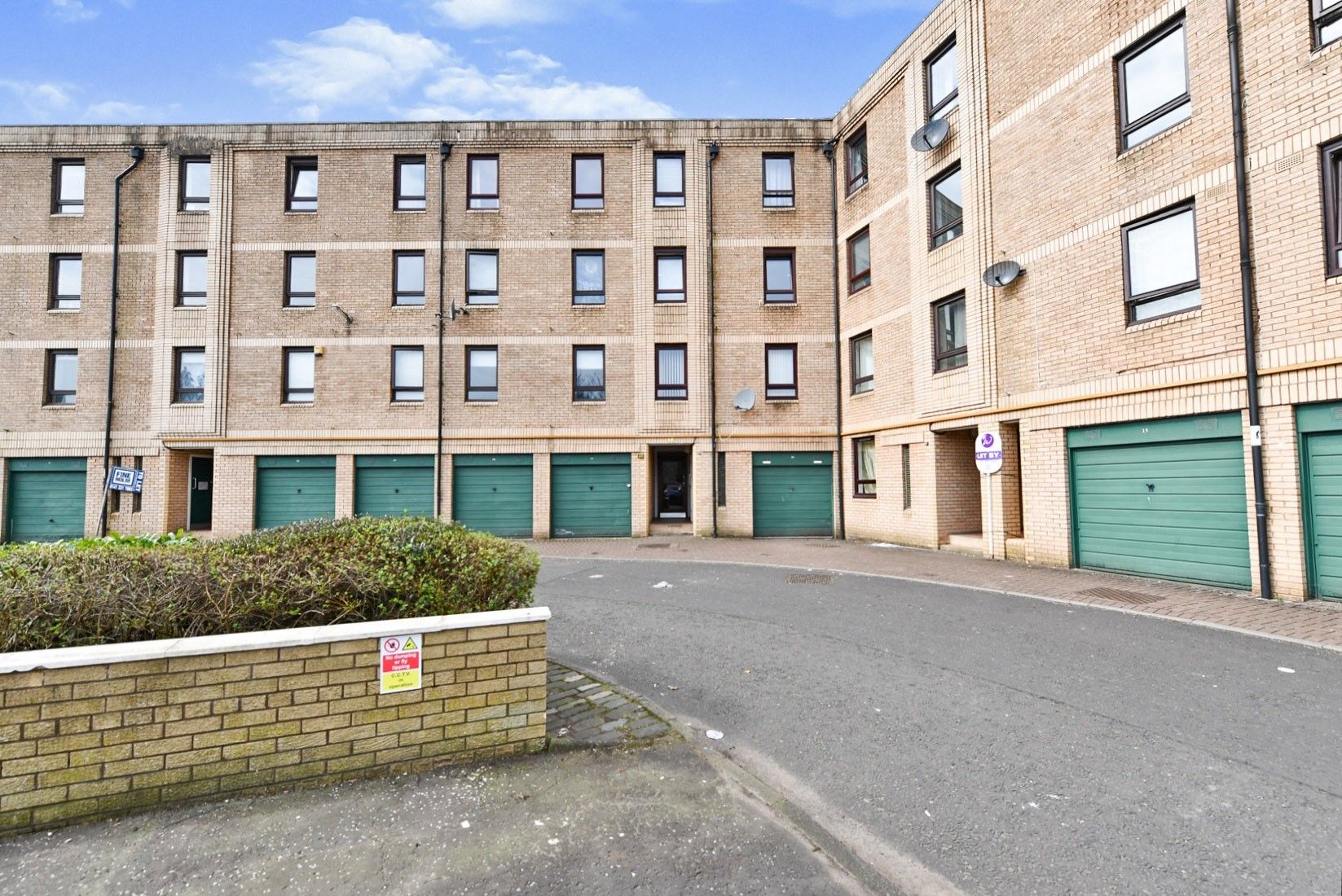 2 bed flat for sale in Milnpark Gardens, Glasgow G41 Zoopla