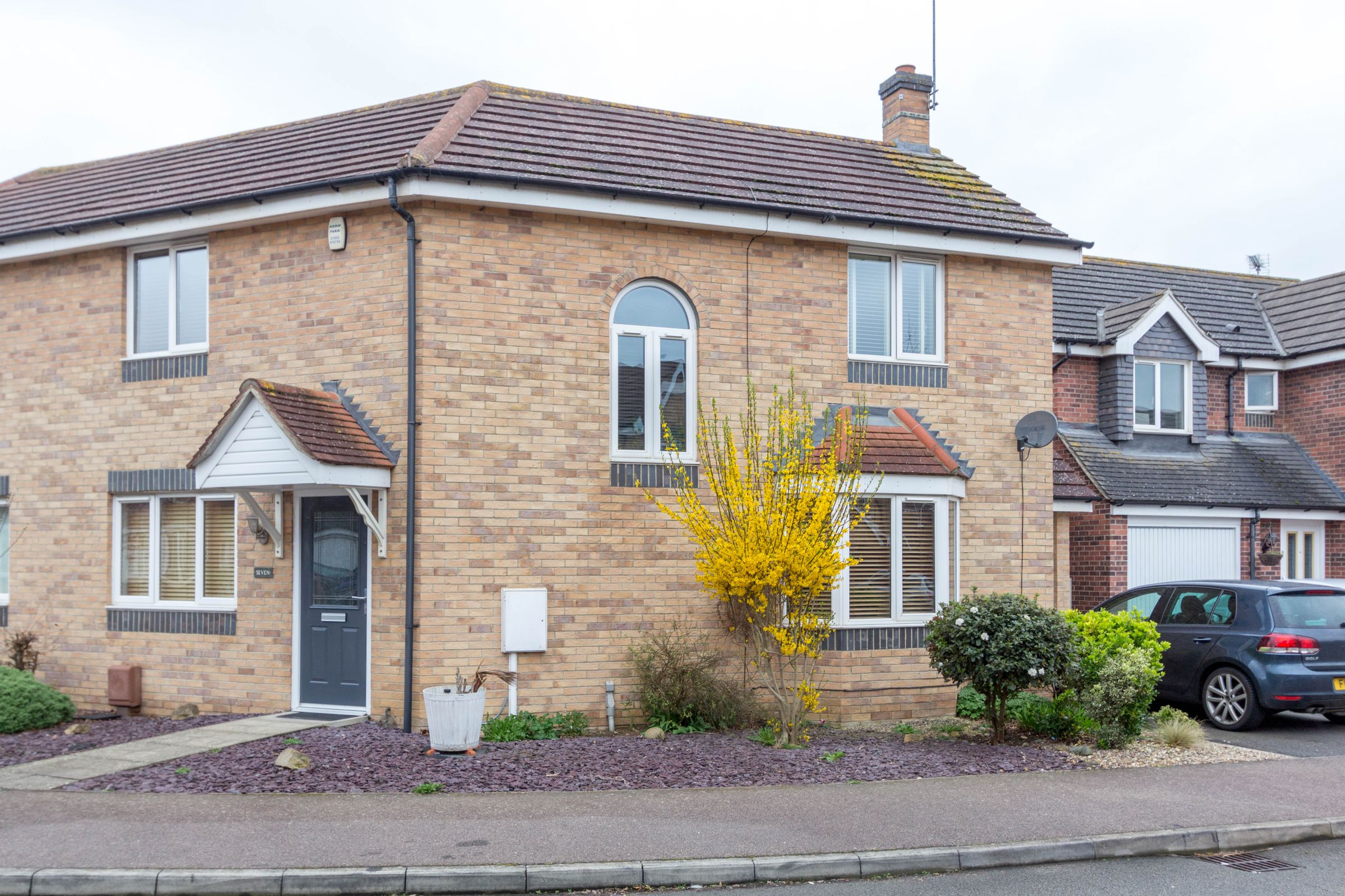 3 bed semidetached house to rent in Goodwin Close, Wellingborough NN8