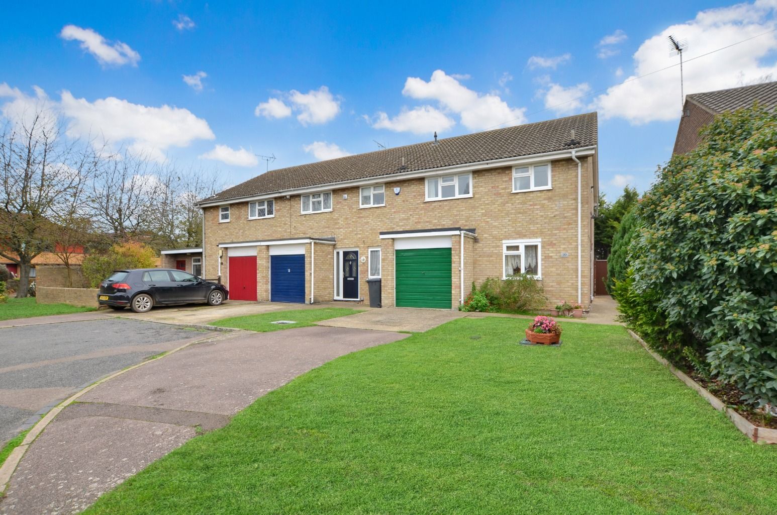 3 bed semidetached house for sale in Sherbourne Close, Cambridge CB4