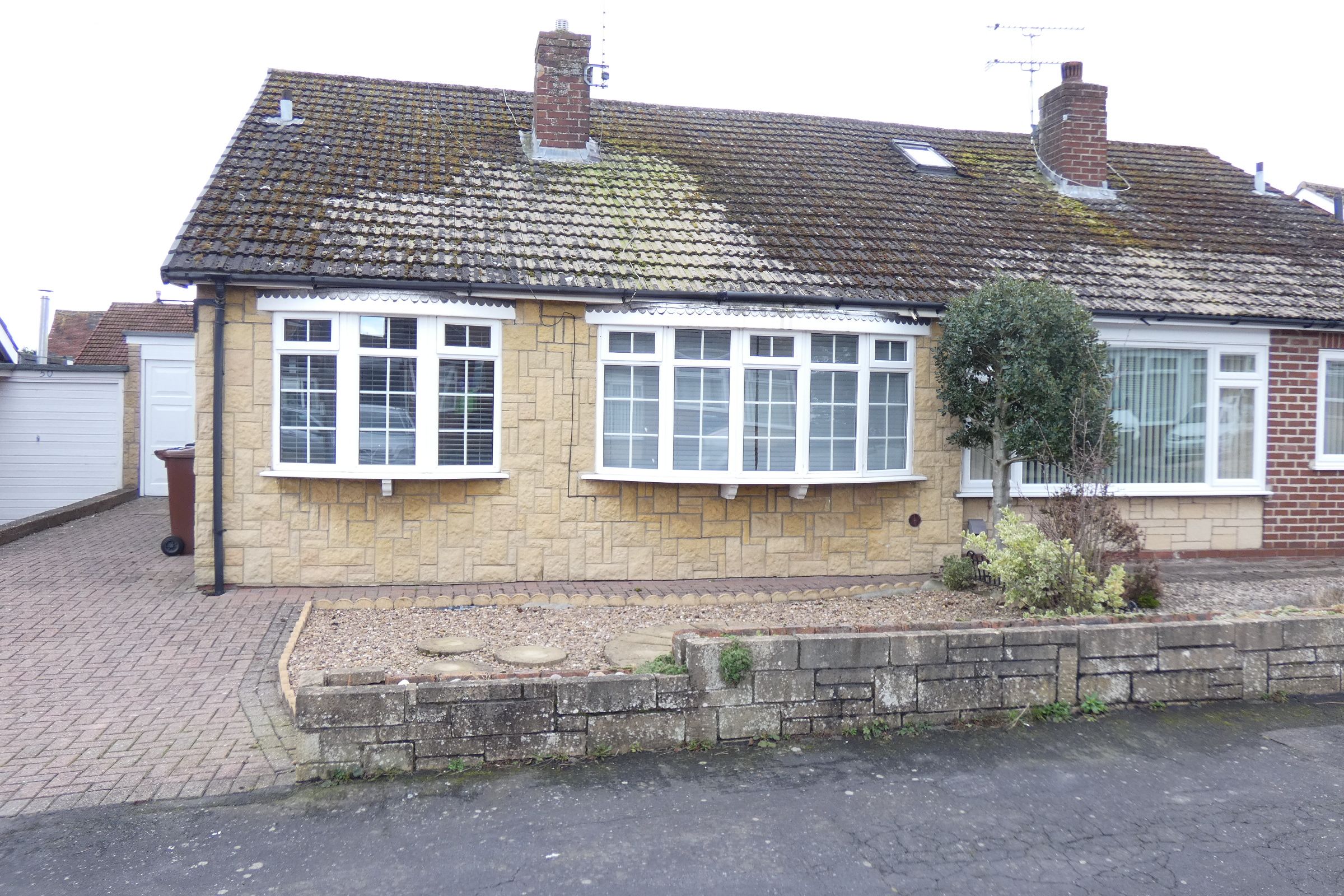 3 bed detached bungalow to rent in Westmead Road, Barton Under Needwood