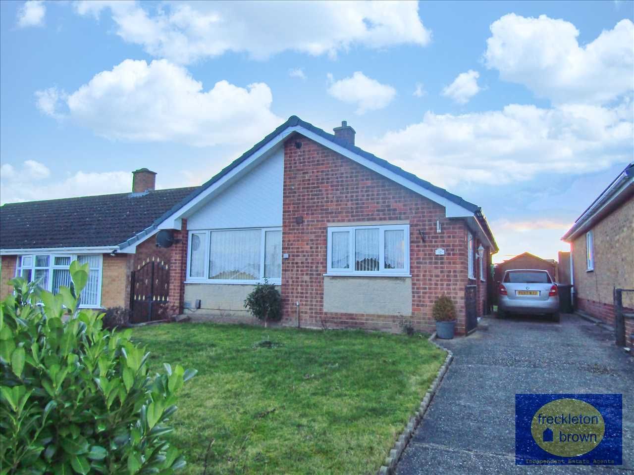 2 bed detached bungalow for sale in Glen Avenue, Eastwood, Nottingham