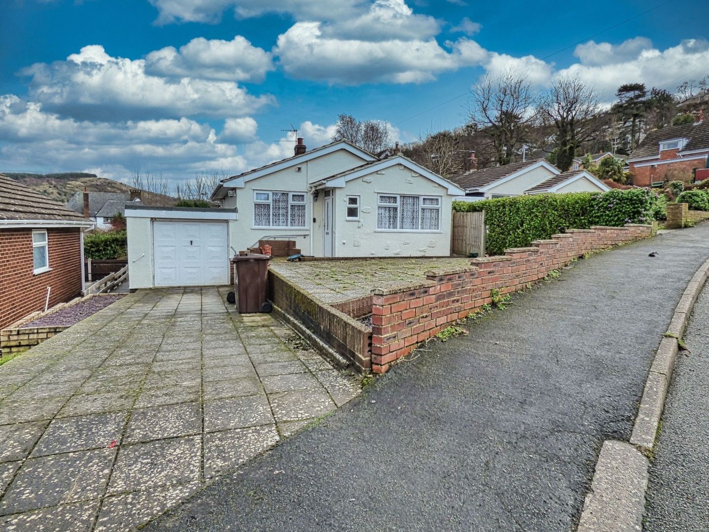 2 bed bungalow for sale in FforddYGraig, Llanddulas, Abergele, Clwyd