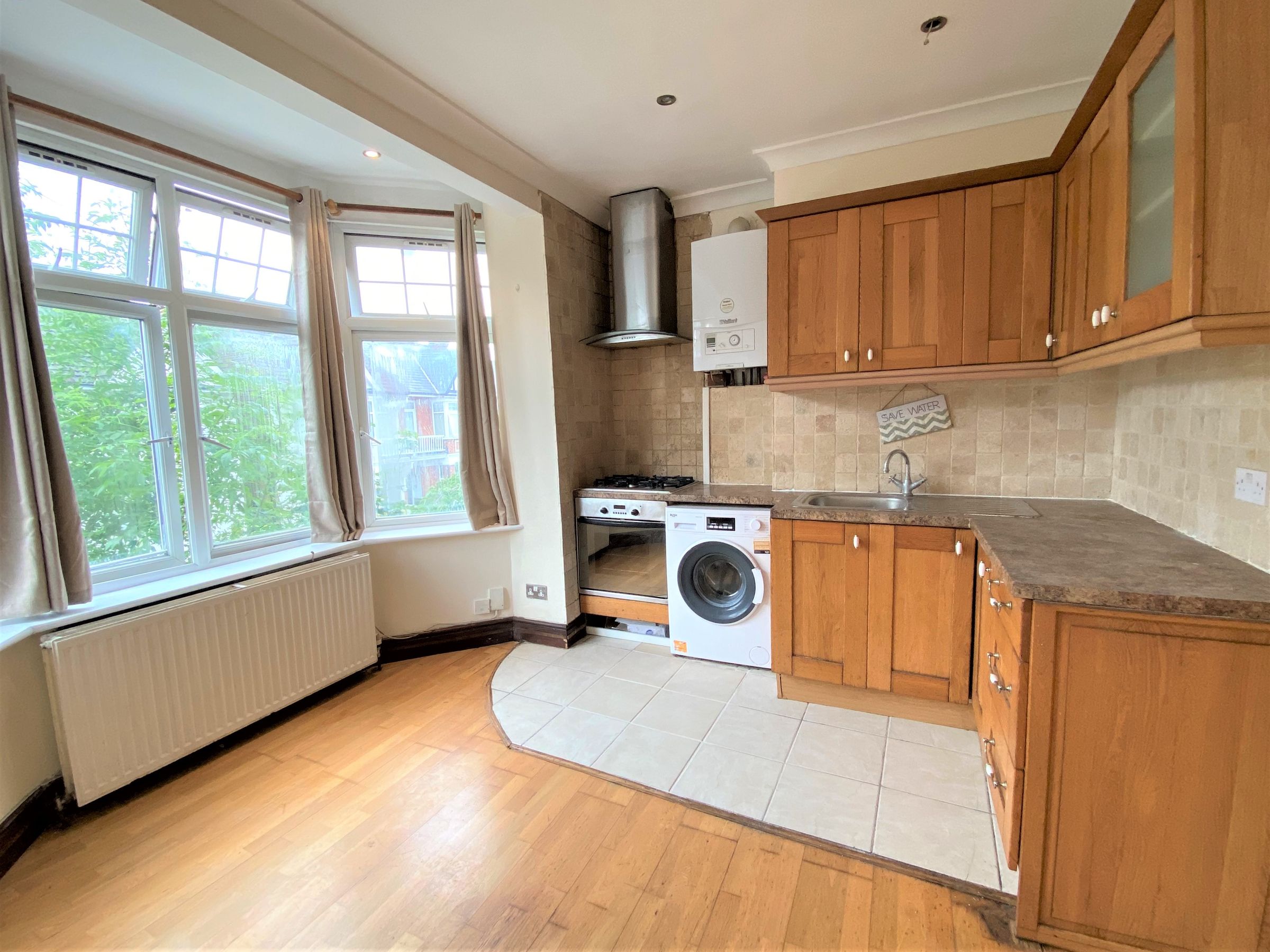 1 bed flat to rent in Whitehall Gardens, Acton, London W3 Zoopla