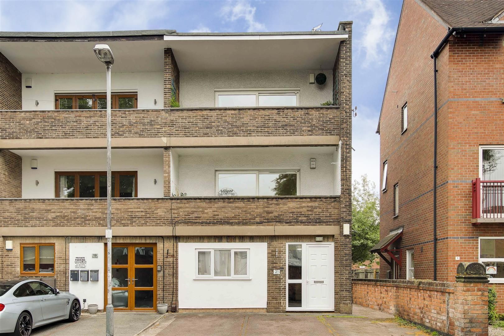 2 bed flat for sale in Fox Road, West Bridgford, Nottinghamshire NG2