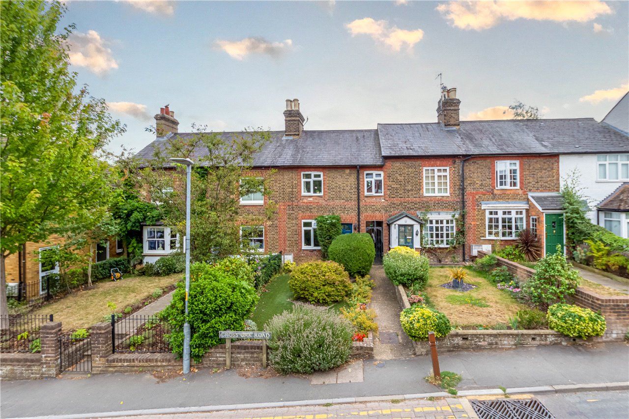 3 bed terraced house for sale in Cross Oak Road, Berkhamsted, Herts HP4 Zoopla
