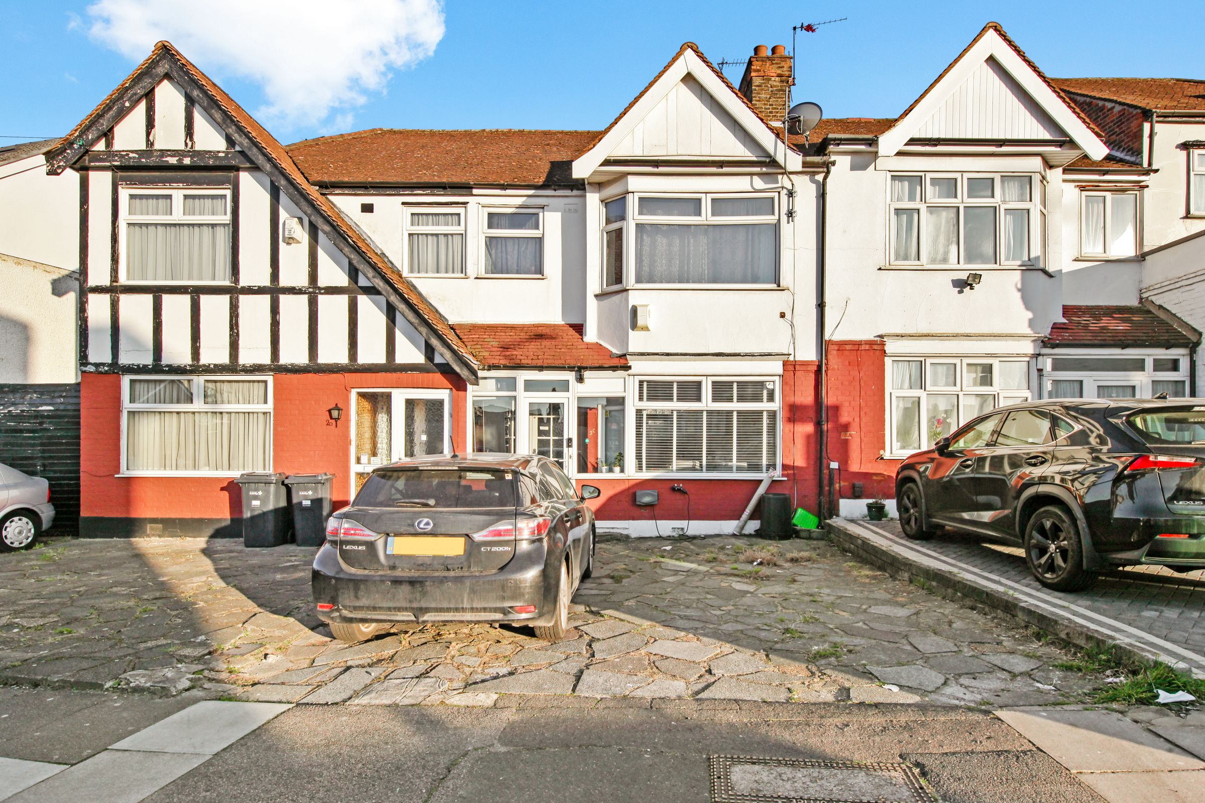 3 bed terraced house for sale in Cantley Gardens, Ilford IG2 Zoopla