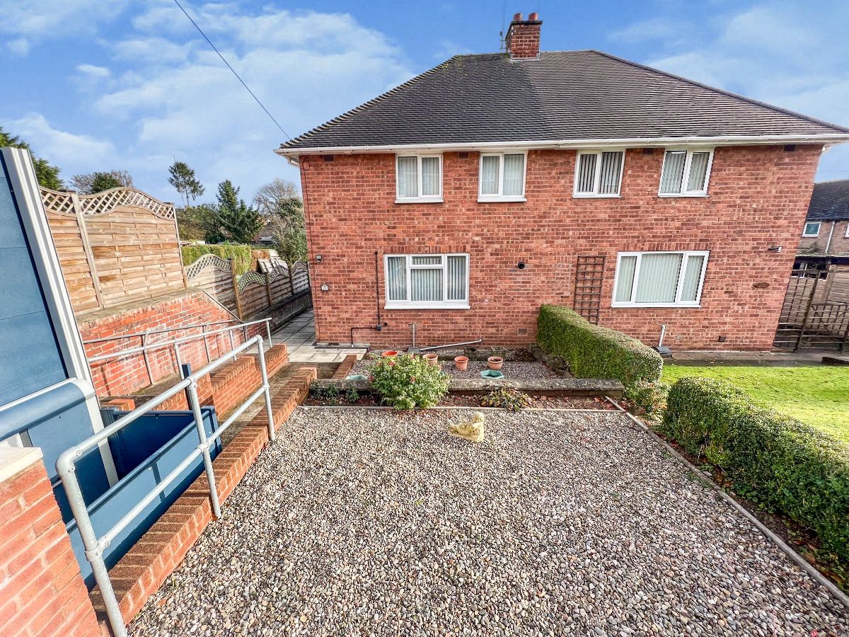 2-bed-semi-detached-house-for-sale-in-huntsmans-drive-kinver