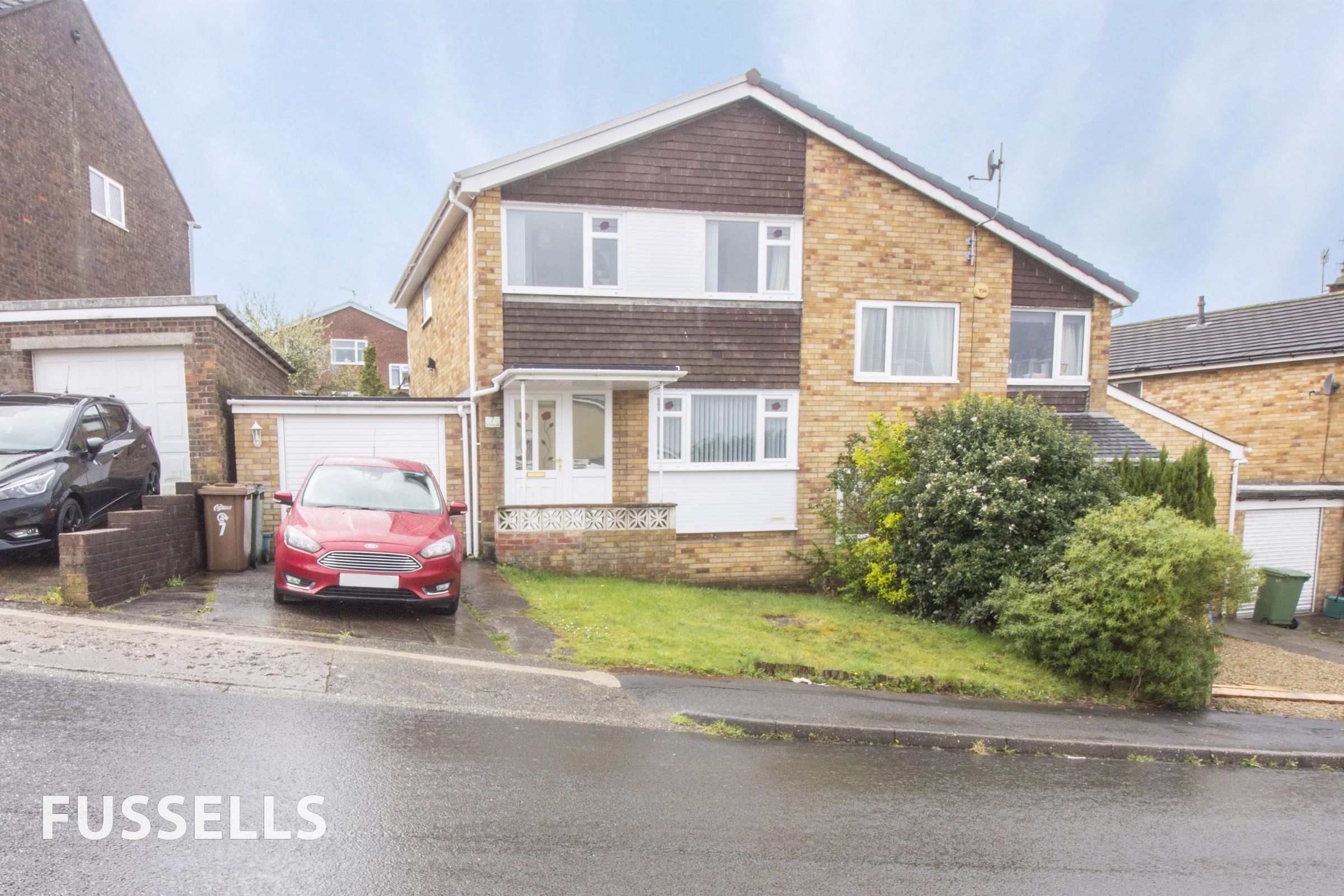 3 bed semidetached house for sale in Y Dolydd, Caerphilly CF83 Zoopla