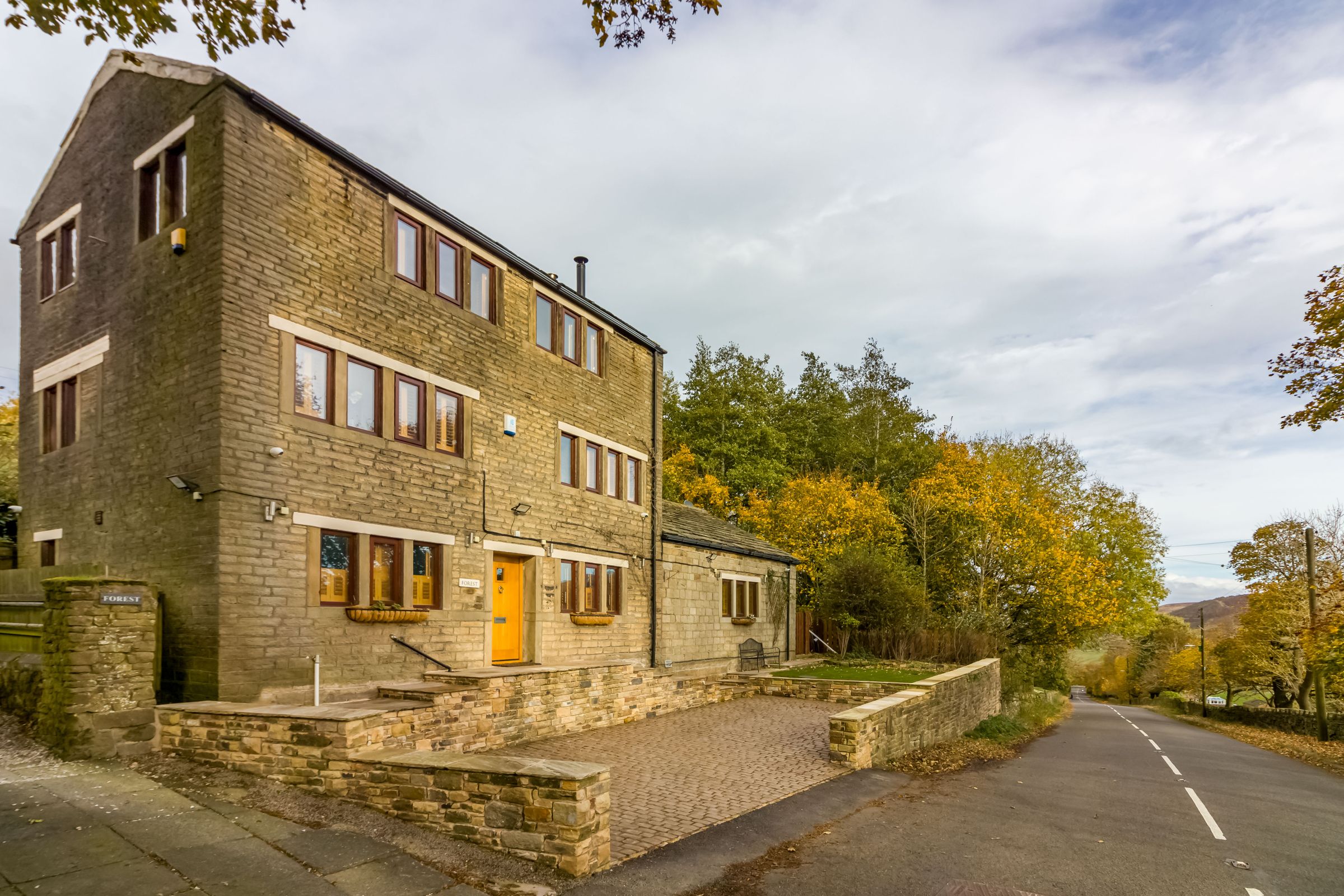 4 bed detached house for sale in Mount Road, Marsden, Huddersfield HD7 Zoopla