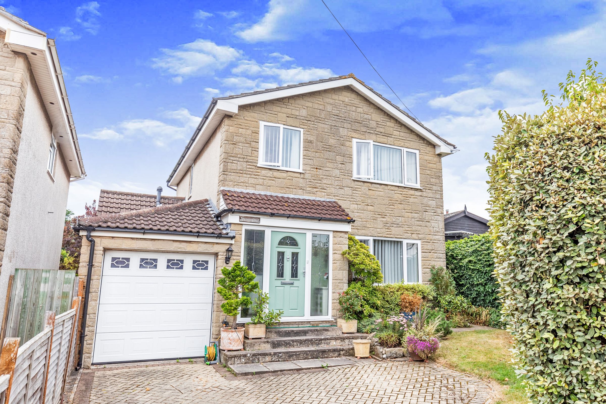 4 bed detached house for sale in Vereland Road, Hutton, WestonSuper