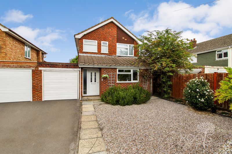 3 bed detached house for sale in The Firs, Northfield Road, Thatcham