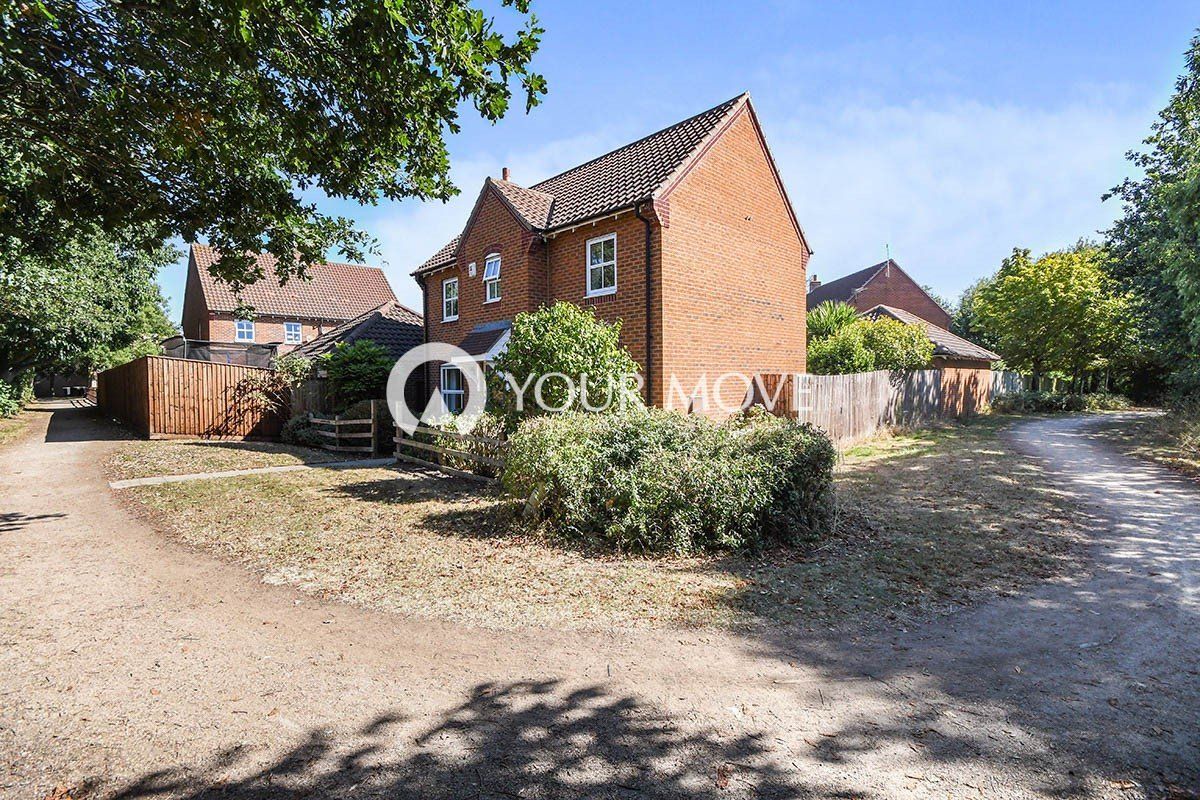 3 bed detached house for sale in Privet Walk, Witham St. Hughs, Lincoln