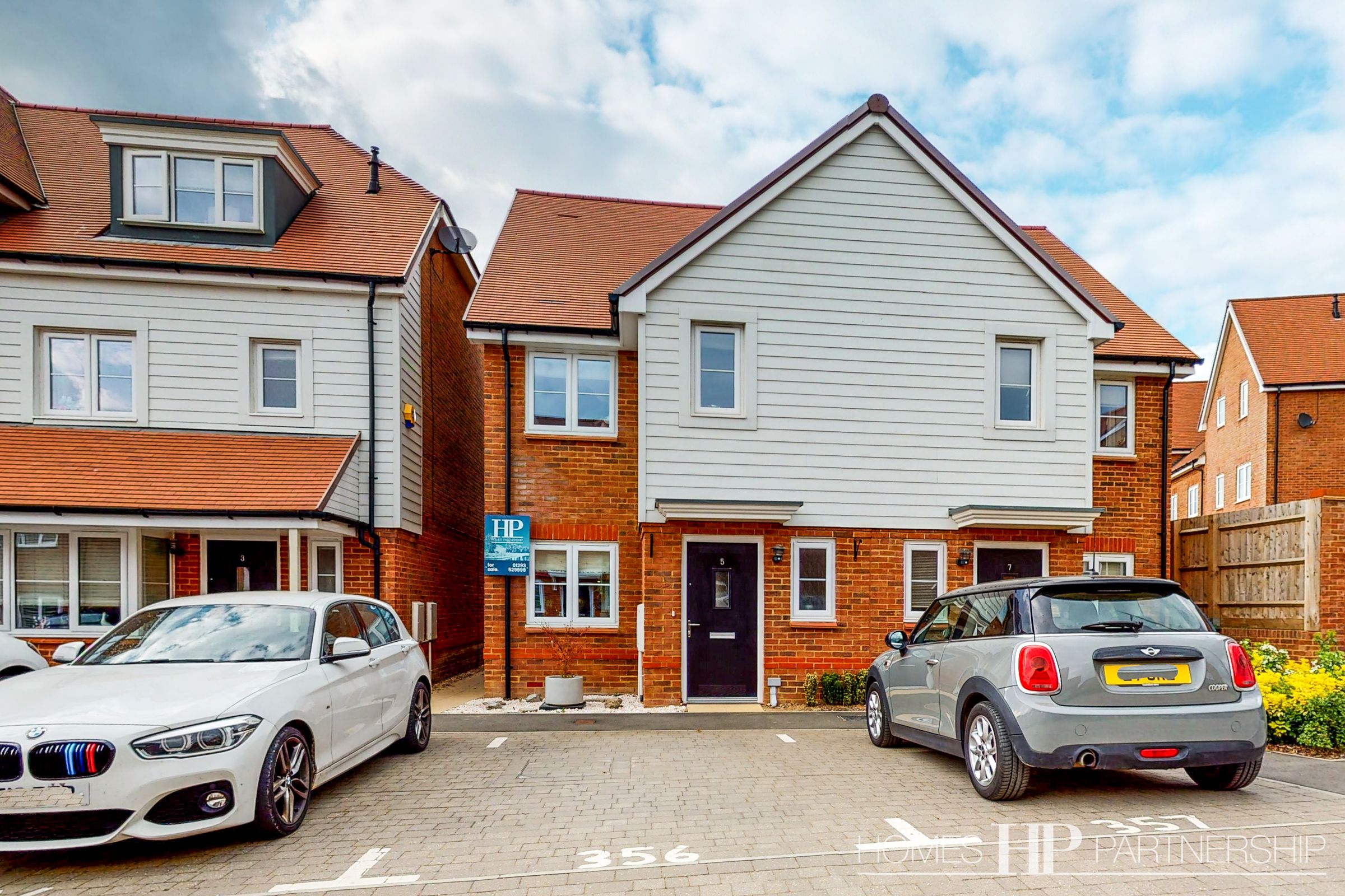 2 bed semidetached house for sale in Arun Walk, Kilnwood Vale, Faygate