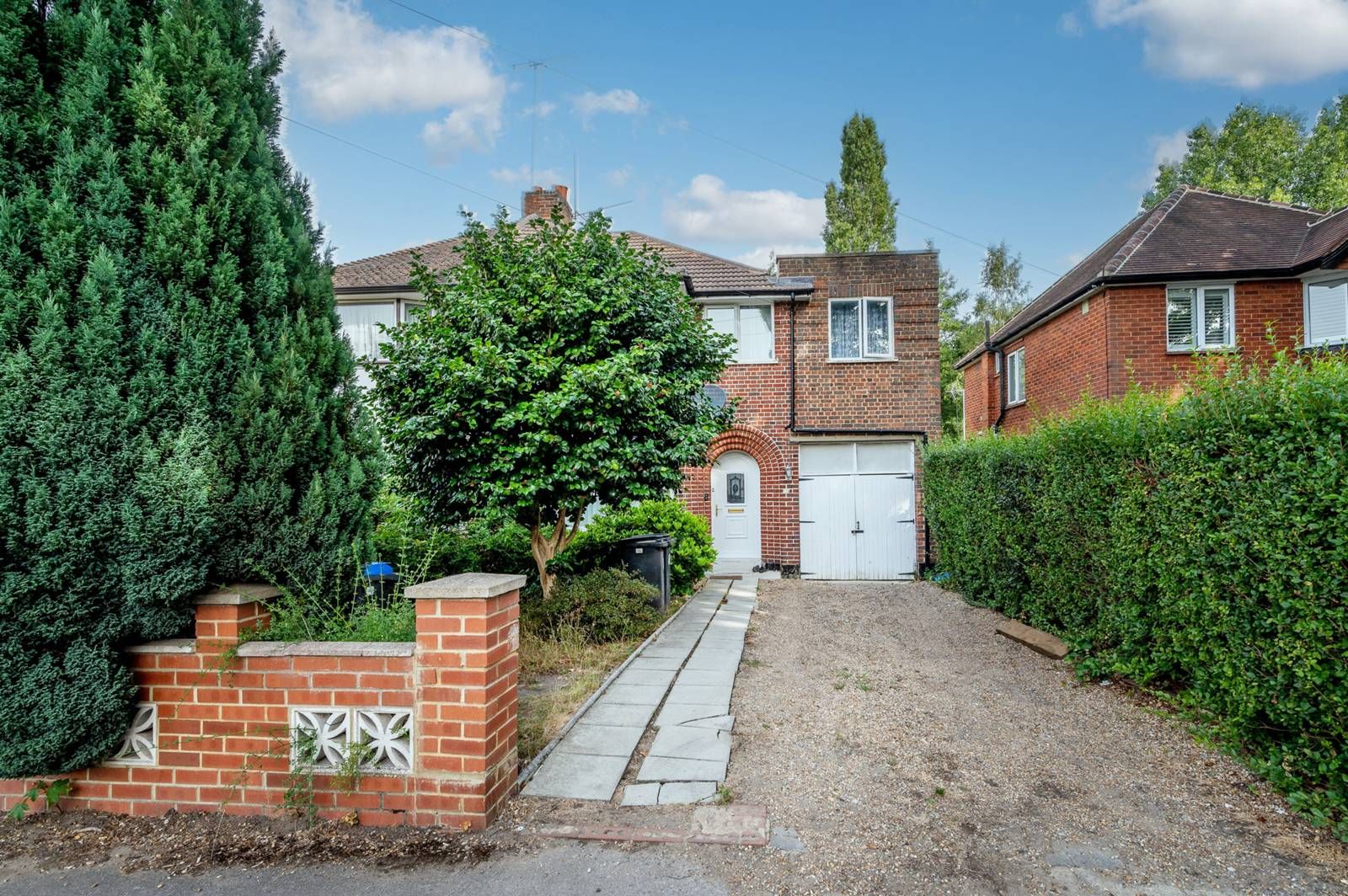 4 bed property for sale in Oriental Road, Woking GU22 Zoopla