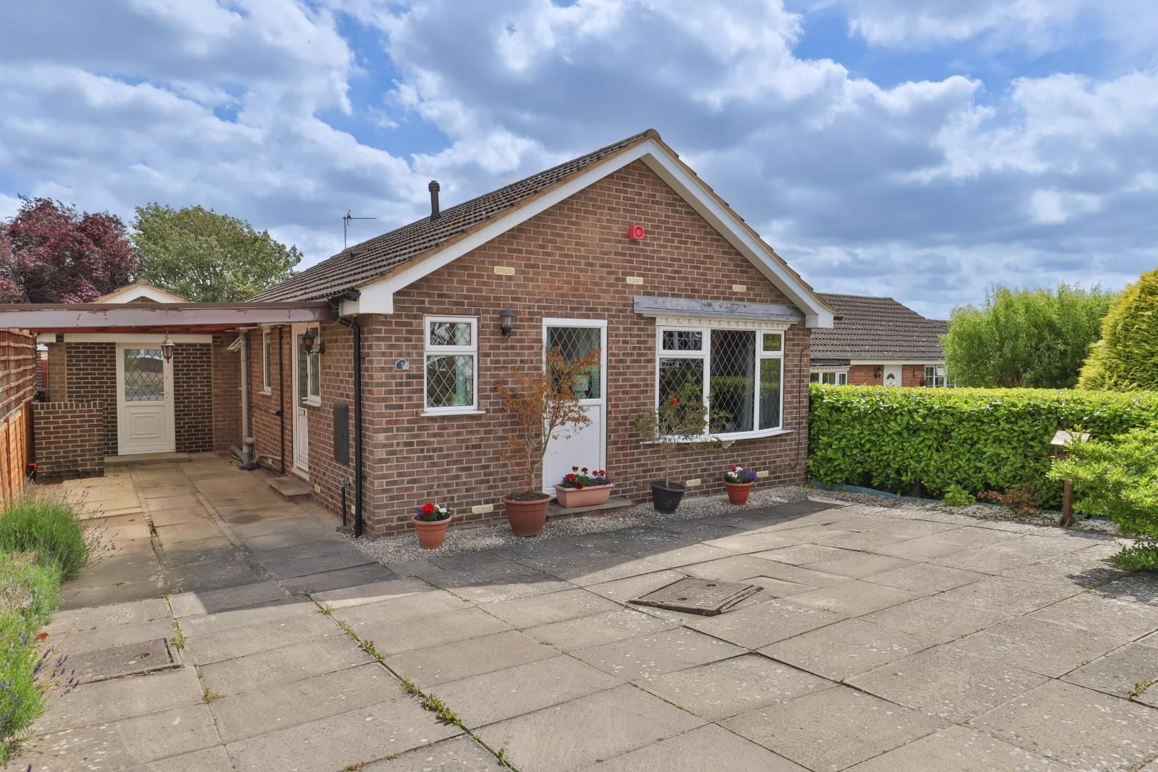 3 bed detached bungalow for sale in Wattlers Close, Copmanthorpe, York