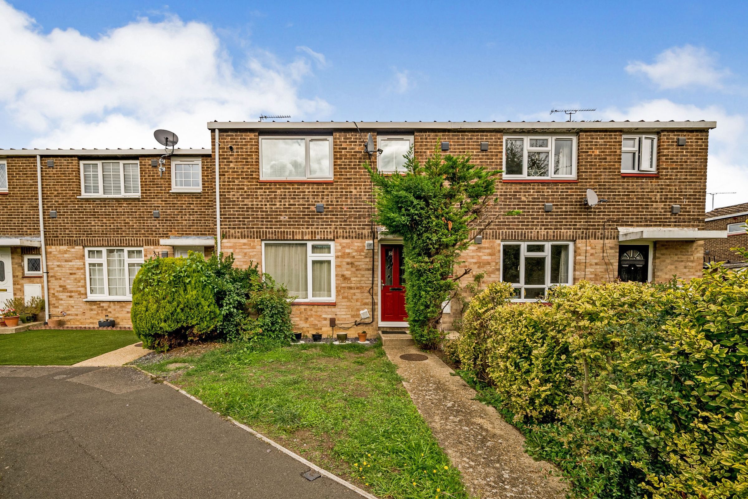 3 bed terraced house for sale in Holmlea Walk, Slough SL3 Zoopla