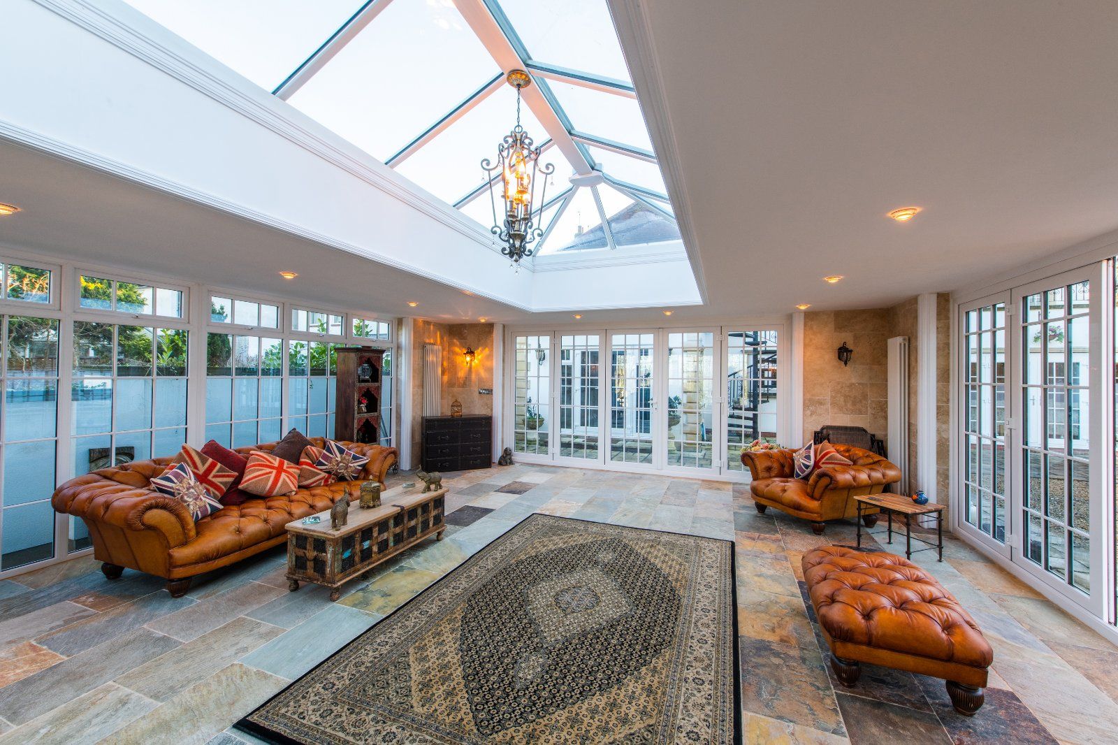 5 bed detached house for sale in Portsdown Hill Road, Drayton