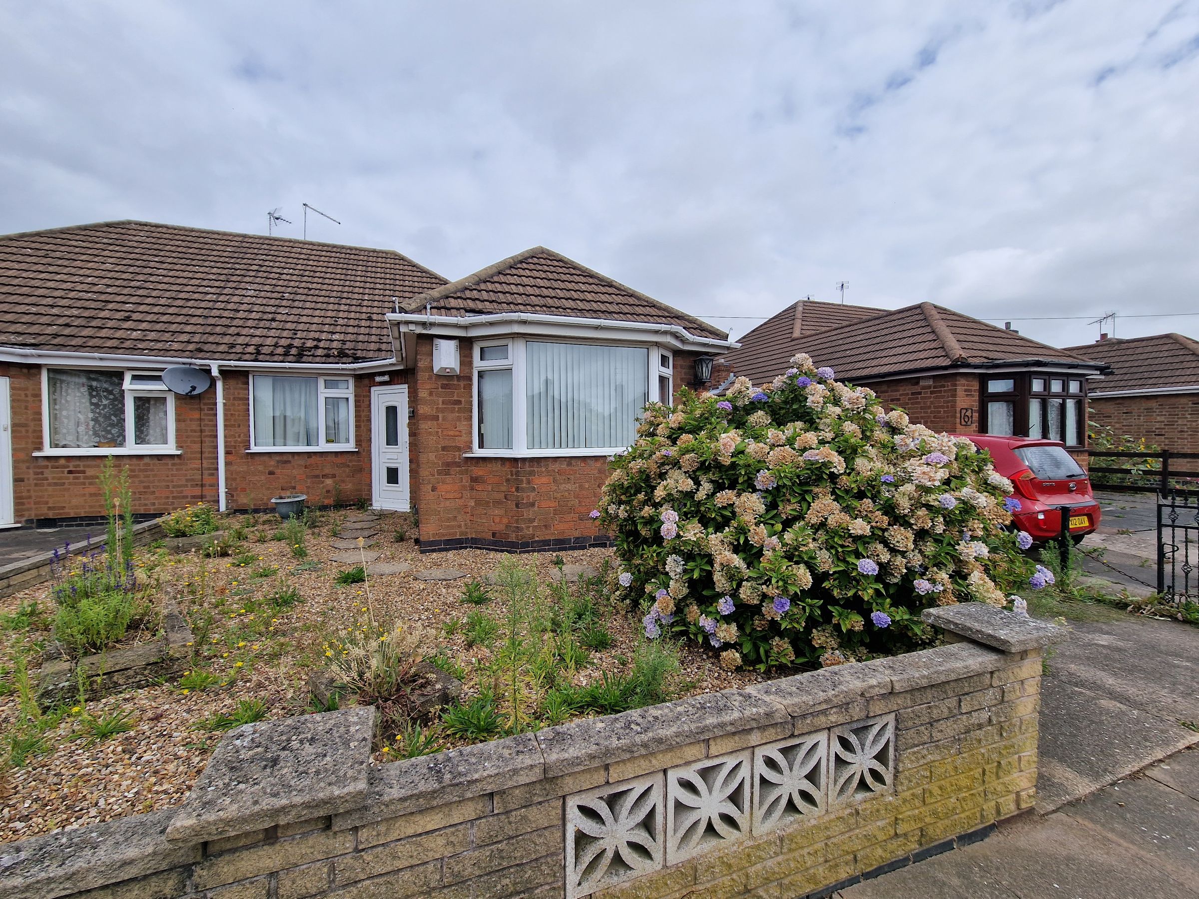 1 bed semidetached bungalow for sale in June Avenue, Thurmaston, Leicester LE4 Zoopla