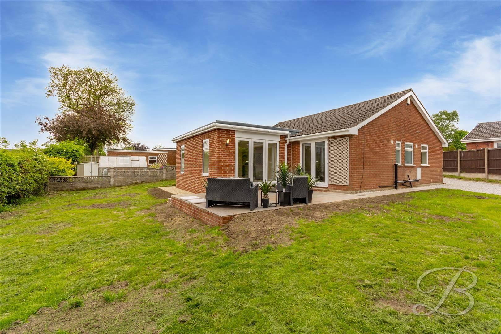 3 bed detached bungalow for sale in Heathfield Gardens, Tibshelf