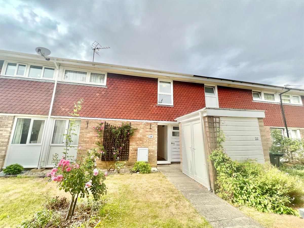 2 bed terraced house to rent in Abbott Crescent, Kempston, Bedford MK42