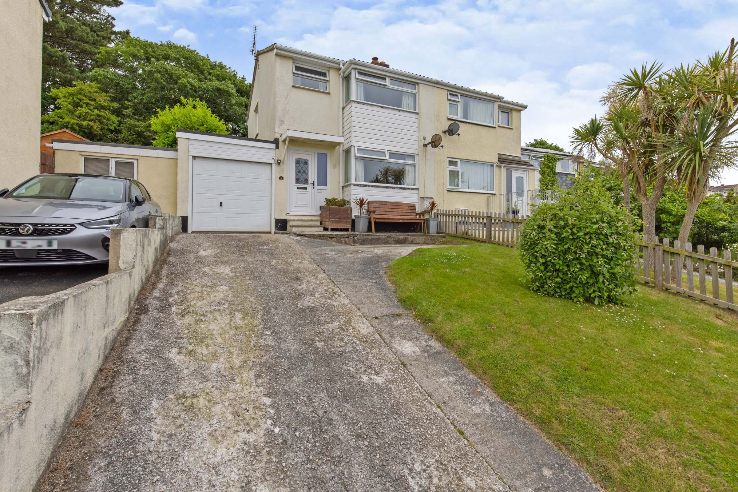 3 bed semidetached house for sale in Celia Heights, Bodmin, Cornwall
