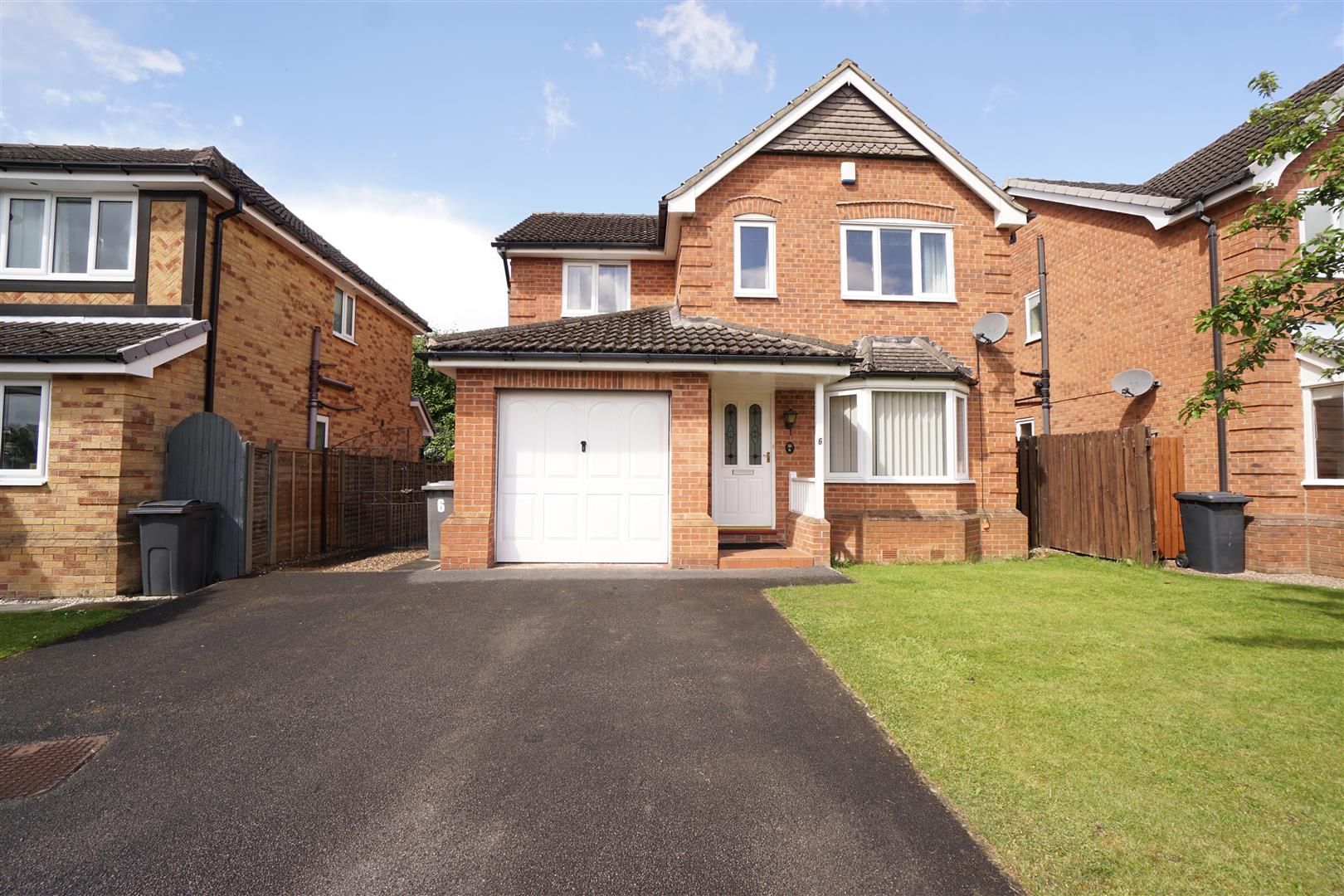 4 bed detached house for sale in Jordanthorpe View, Jordanthorpe