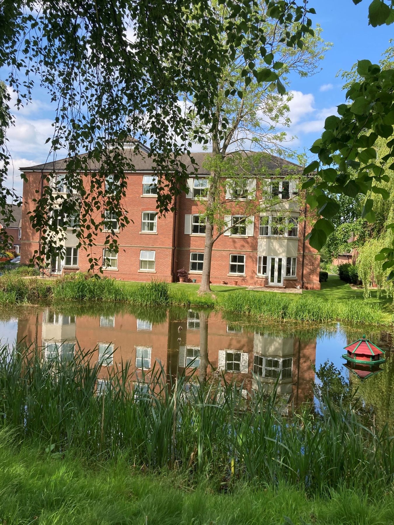 10 Morrel House, Marton Court, Lime Tree Village, Rugby, Warwickshire CV22  