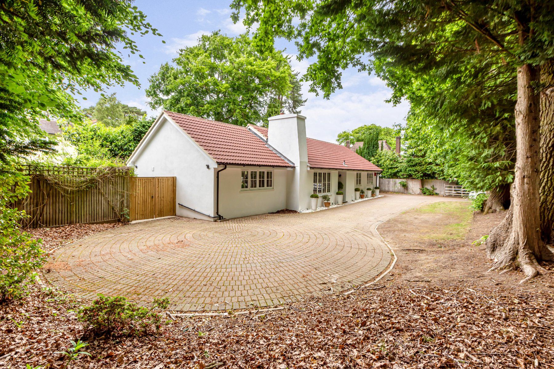 3 bed bungalow for sale in Old Woking Road, Pyrford, Woking GU22 Zoopla