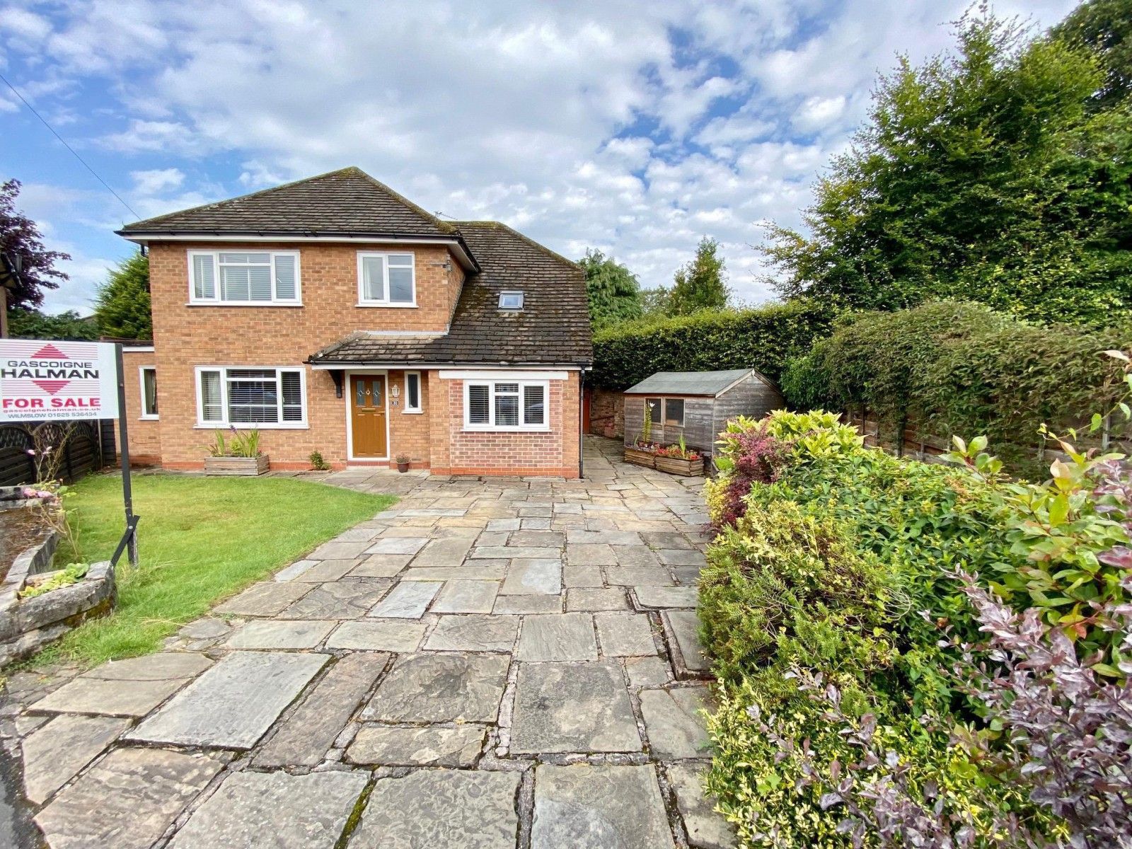 St. Johns Road, Wilmslow SK9