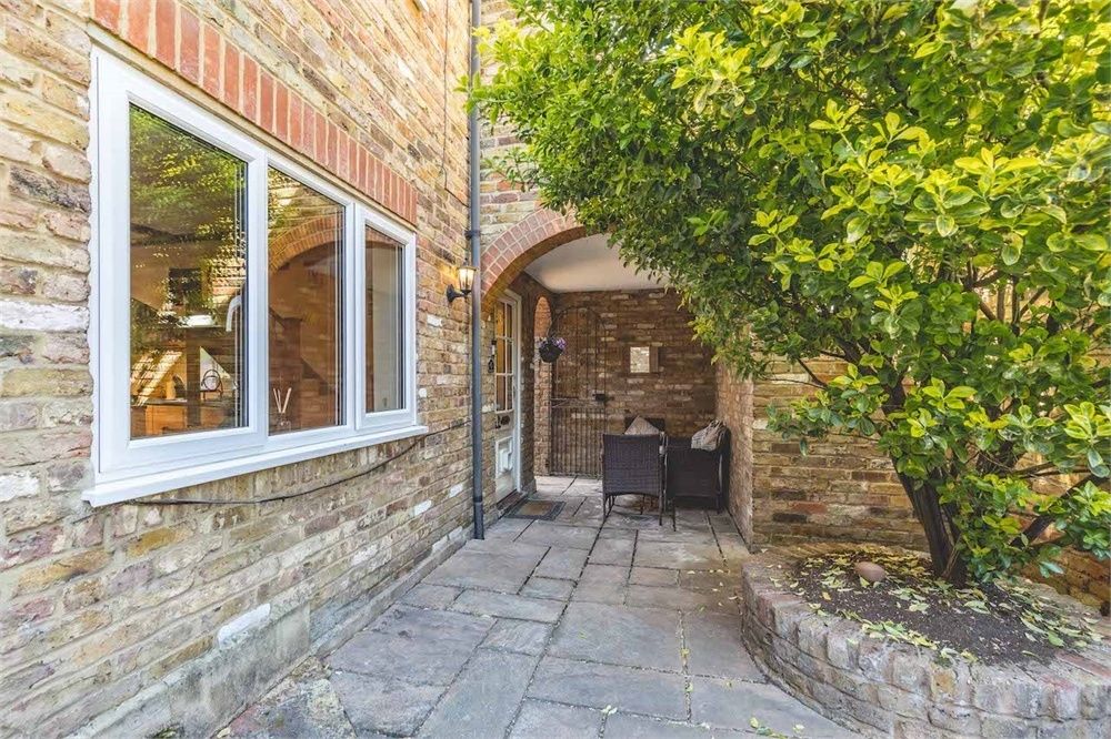 Old Bakery Court High Street Iver Buckinghamshire SL0  