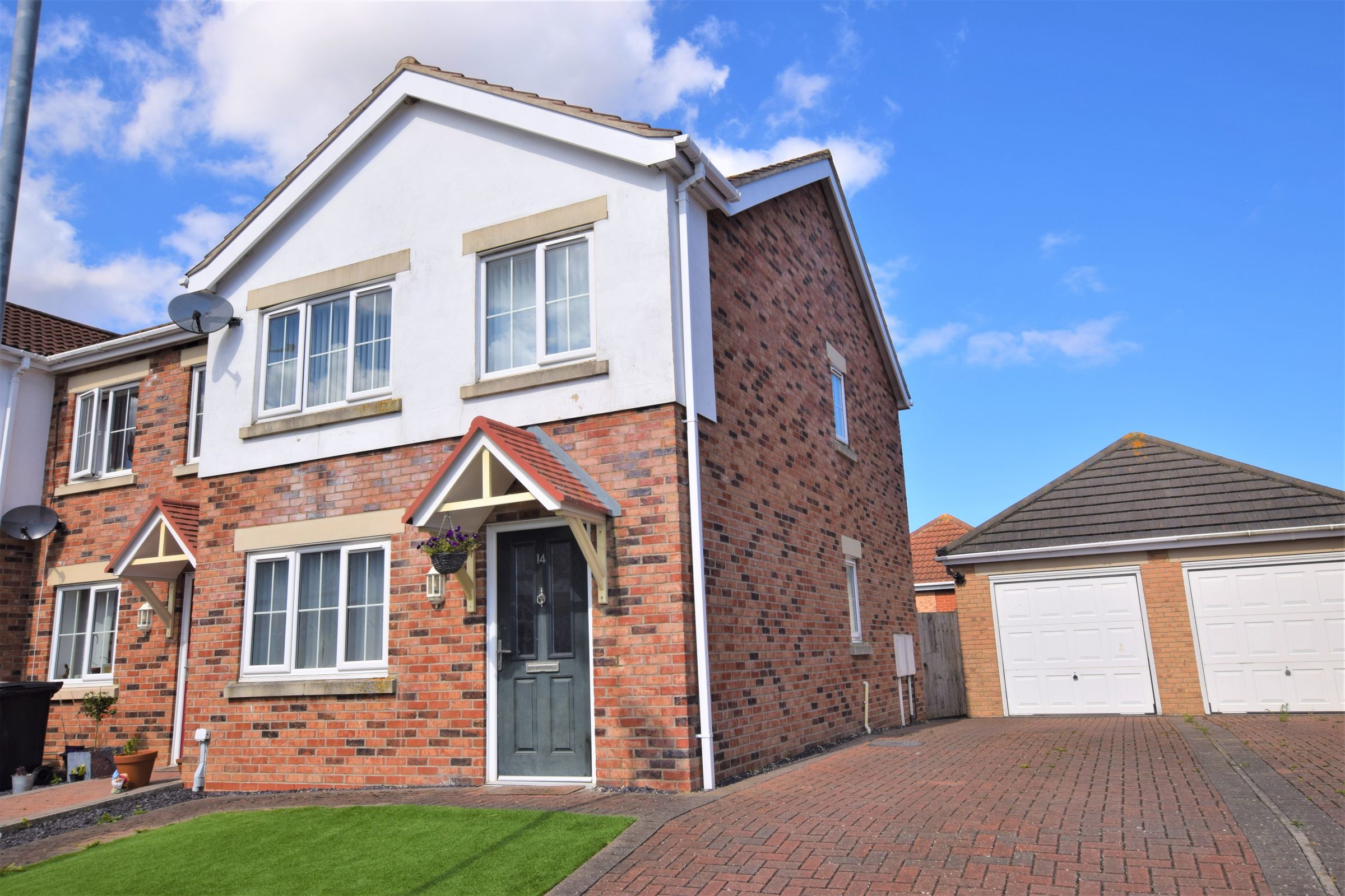 3 bed semidetached house for sale in Cottesmore Close, Skegness PE25