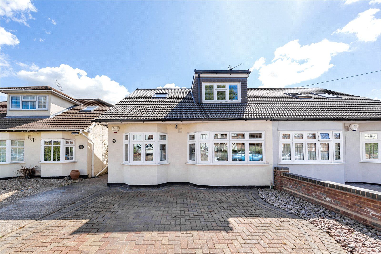 4 bed bungalow for sale in Doncaster Way, Upminster RM14 Zoopla