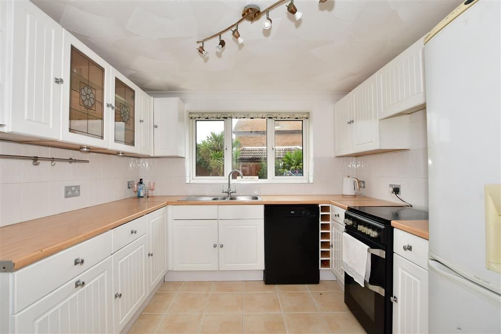 3 bed linkdetached house for sale in Richmond Drive, New Romney, Kent