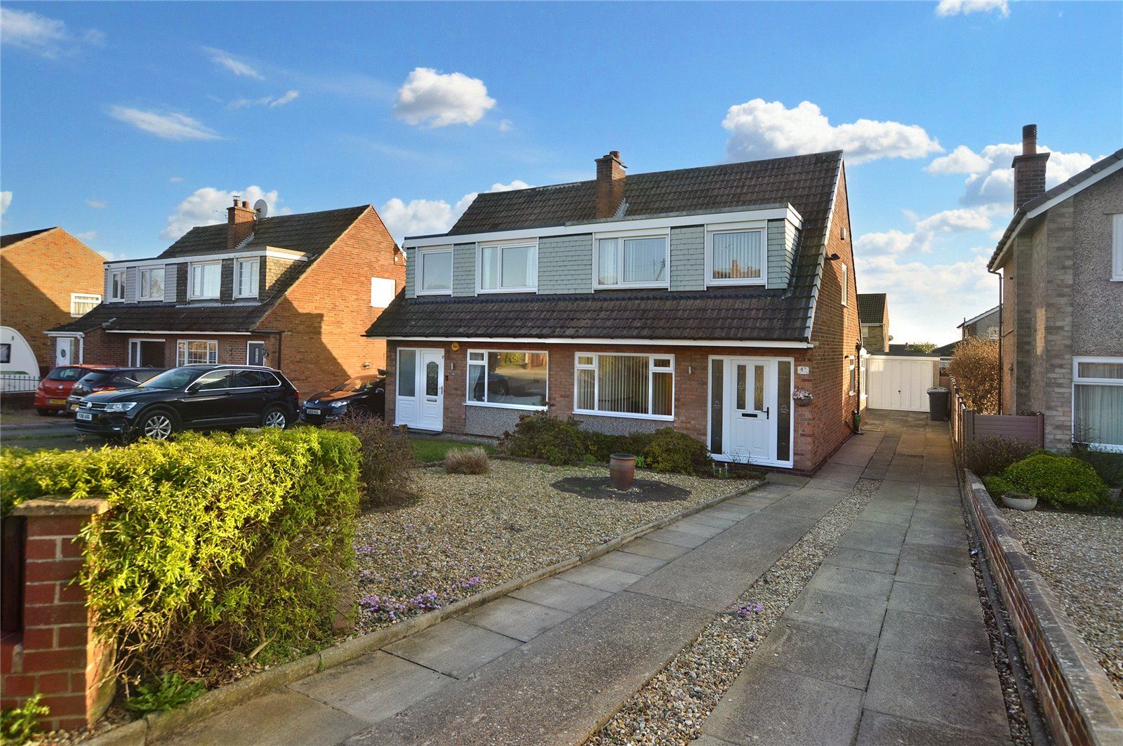 3 bed semidetached house for sale in Holmsley Lane, Woodlesford, Leeds