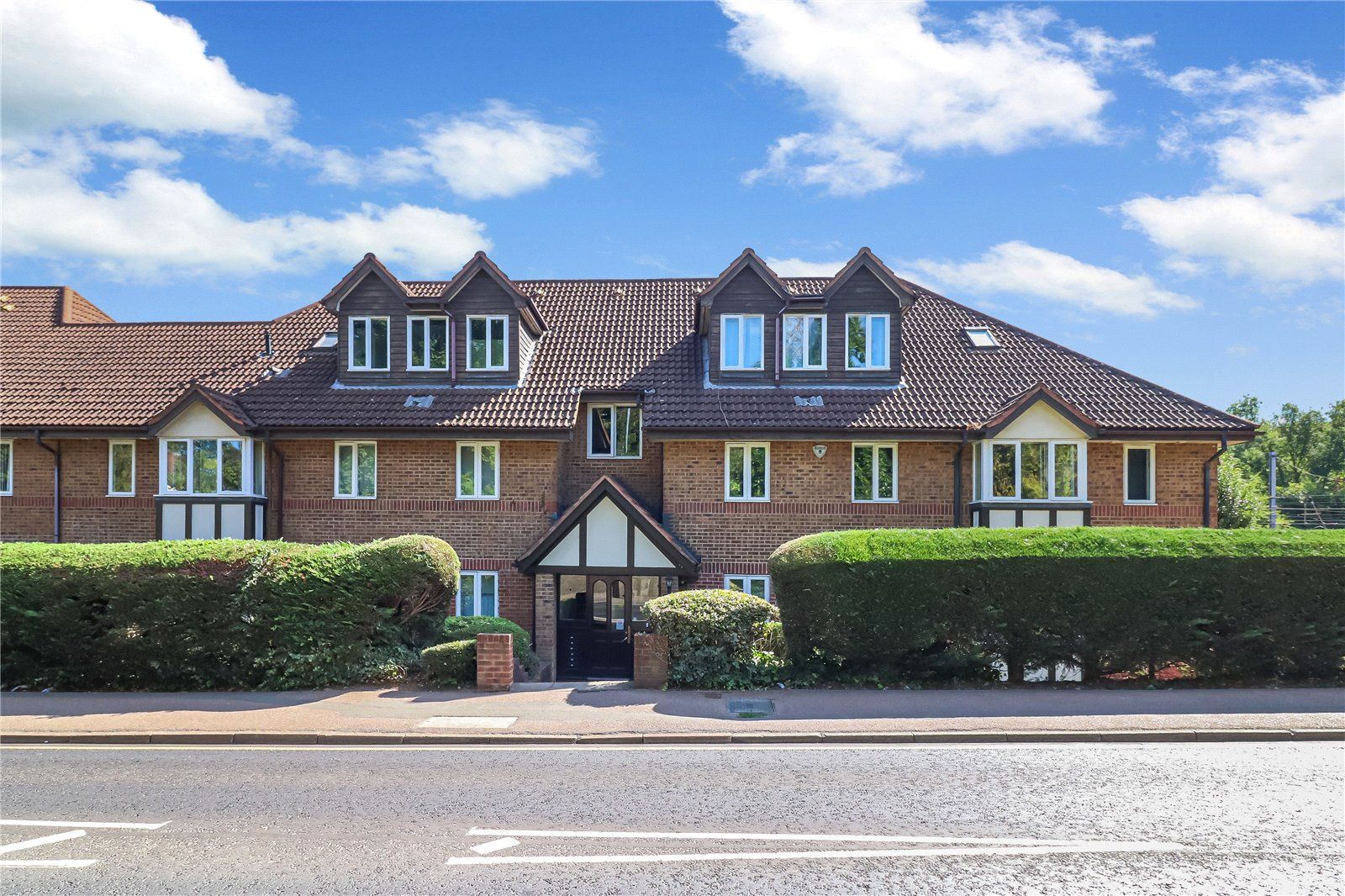 1 bed flat for sale in Watling Street, Radlett WD7 Zoopla