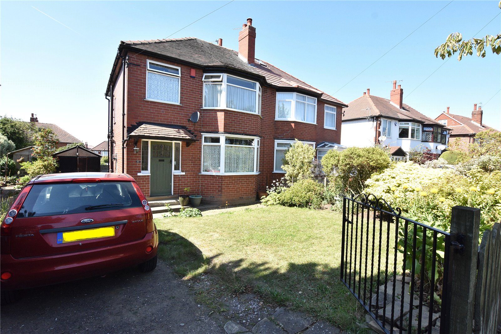 3 bed semidetached house for sale in Cross Gates Lane, Leeds, West