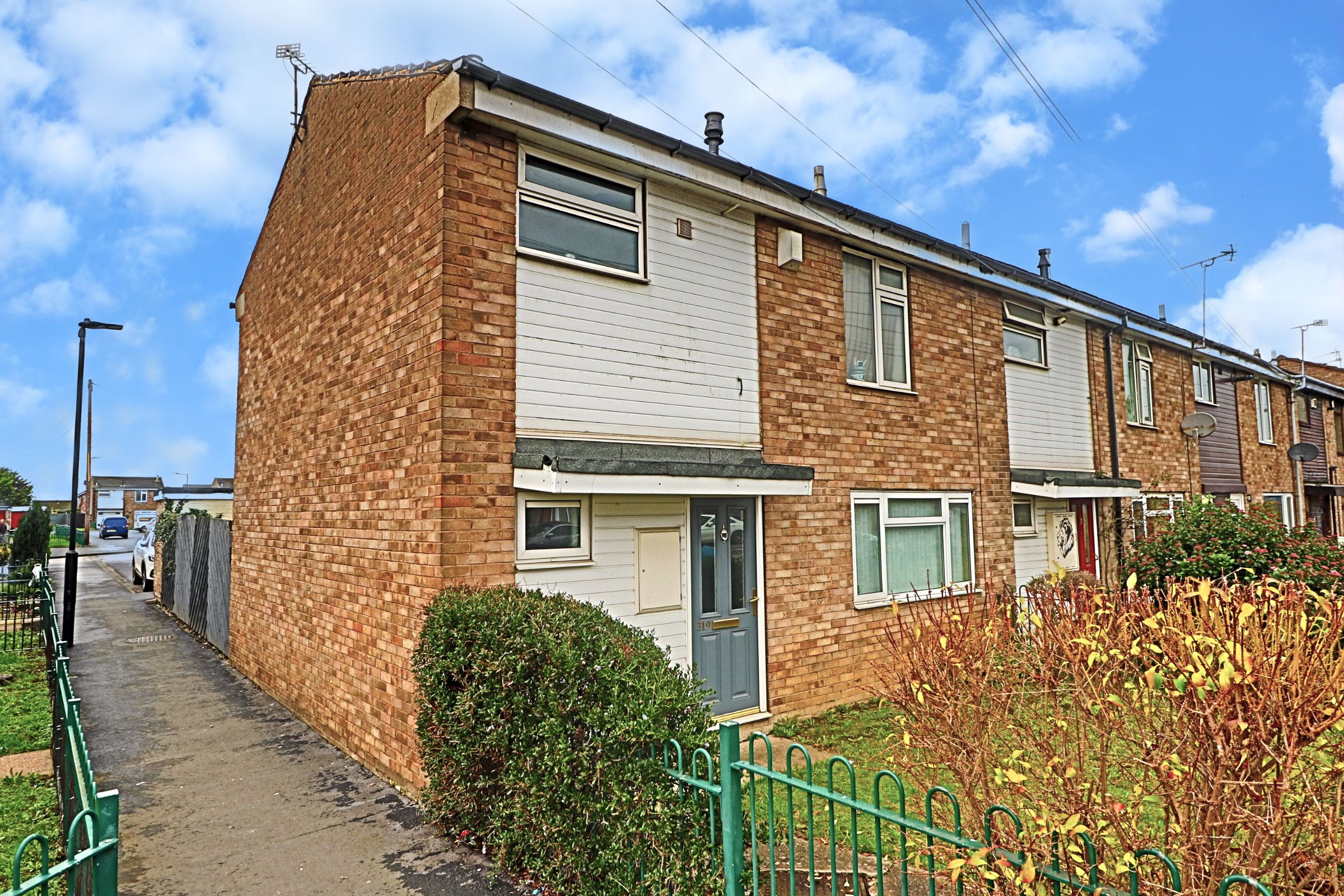 3 bed terraced house for sale in Askern Road, Toll Bar, Doncaster DN5