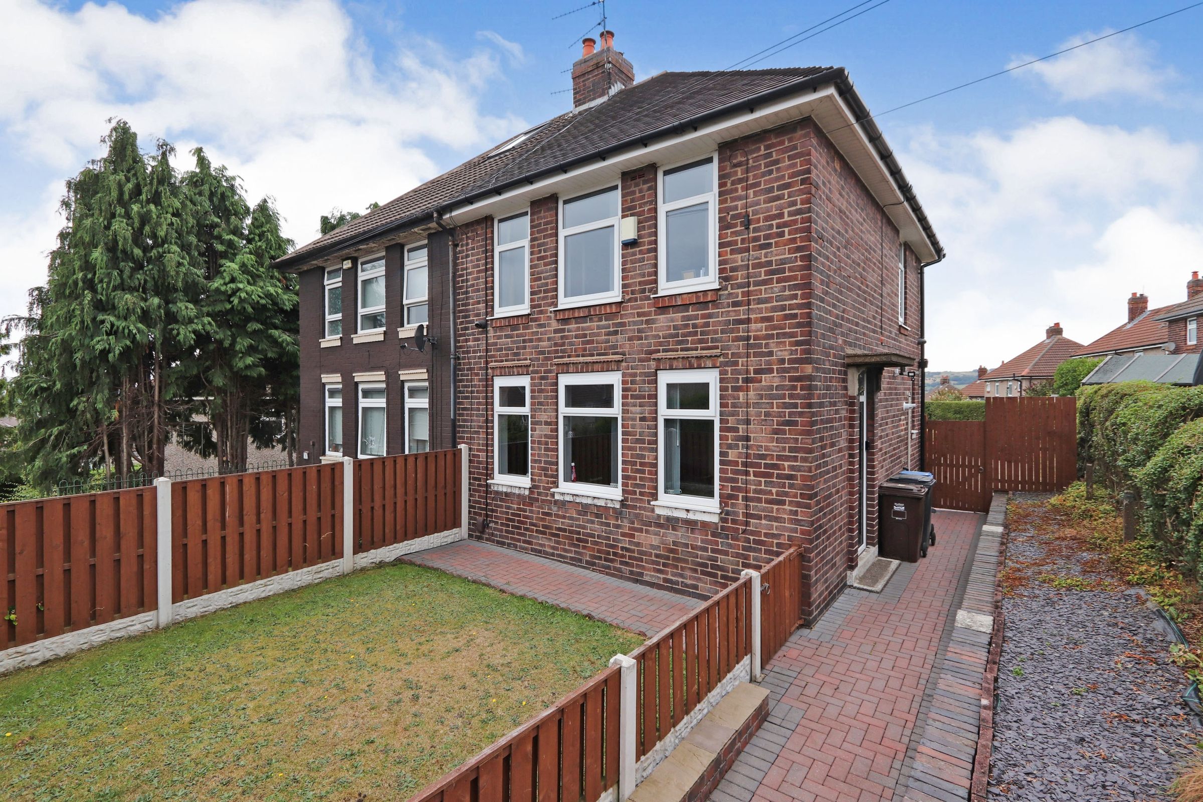 3 bed semidetached house for sale in Kyle Crescent, Sheffield S5 Zoopla