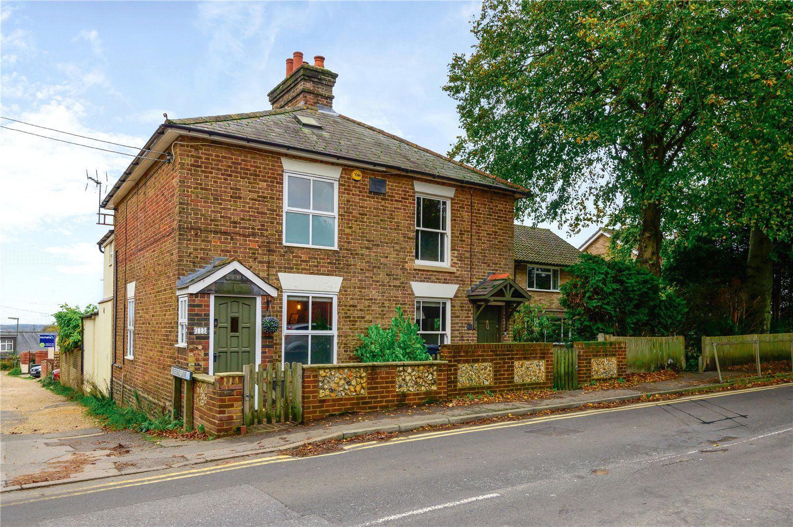2 bed semidetached house for sale in Upper Hale Road, Farnham, Surrey
