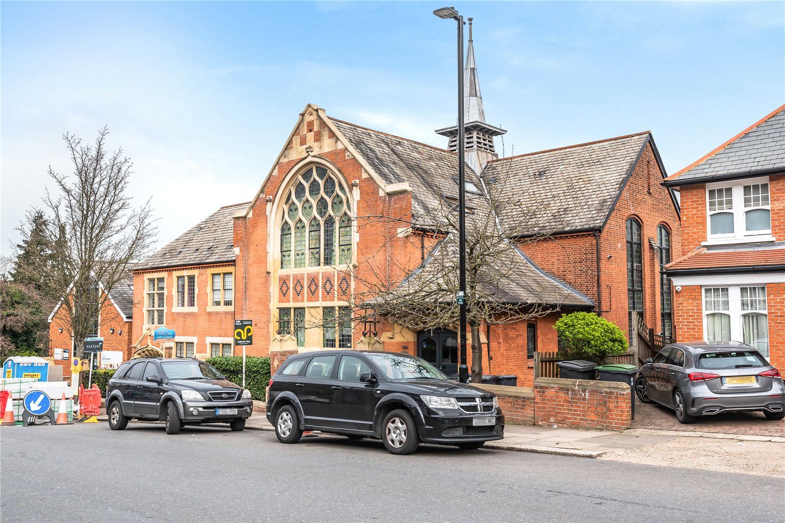 Alexandra Park Road, Muswell Hill, London N22  