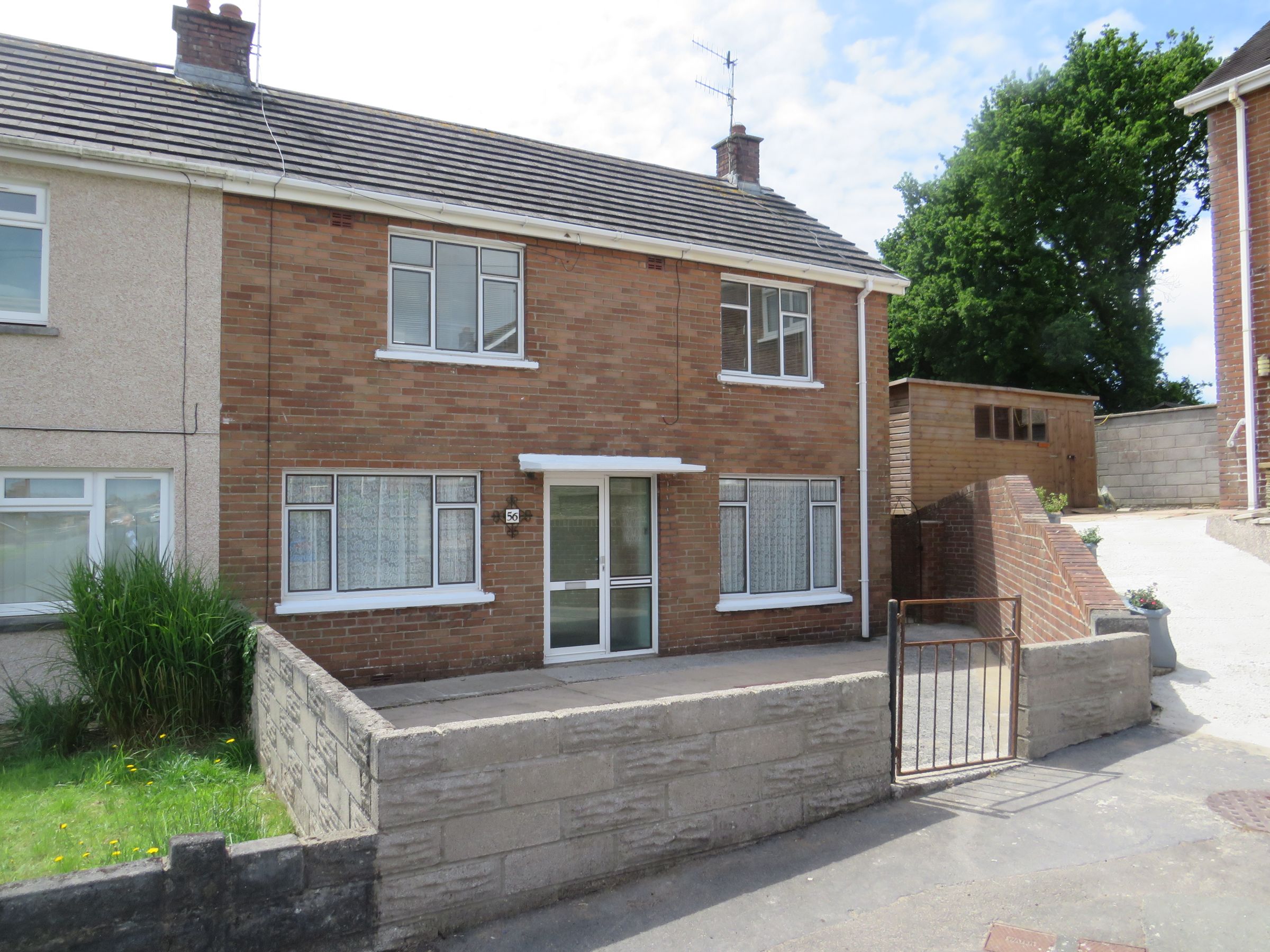 3 bed semidetached house for sale in Bryngwyn Bach, Dafen, Llanelli, Carmarthenshire SA14 Zoopla